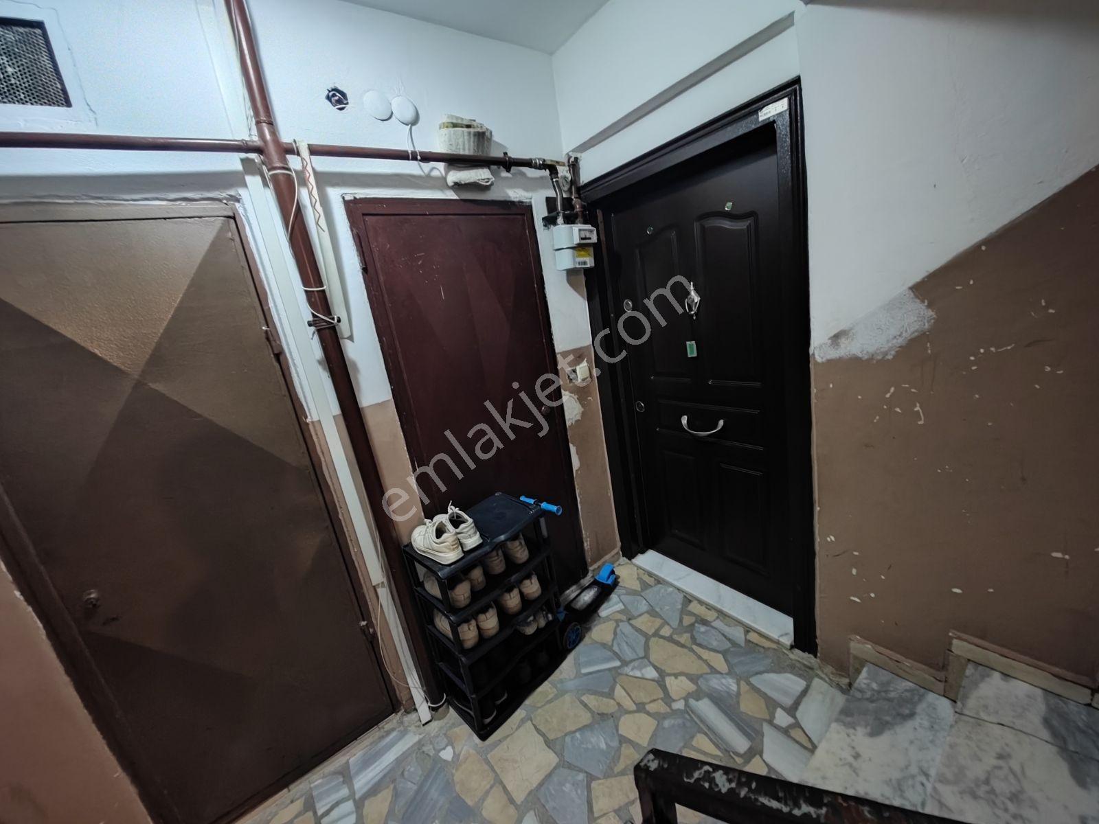 Çamçeşme İlkokulu'na E-5 Yakin 2.kat 125m2 Banyo Wc Ayri Kombili - Görsel 32