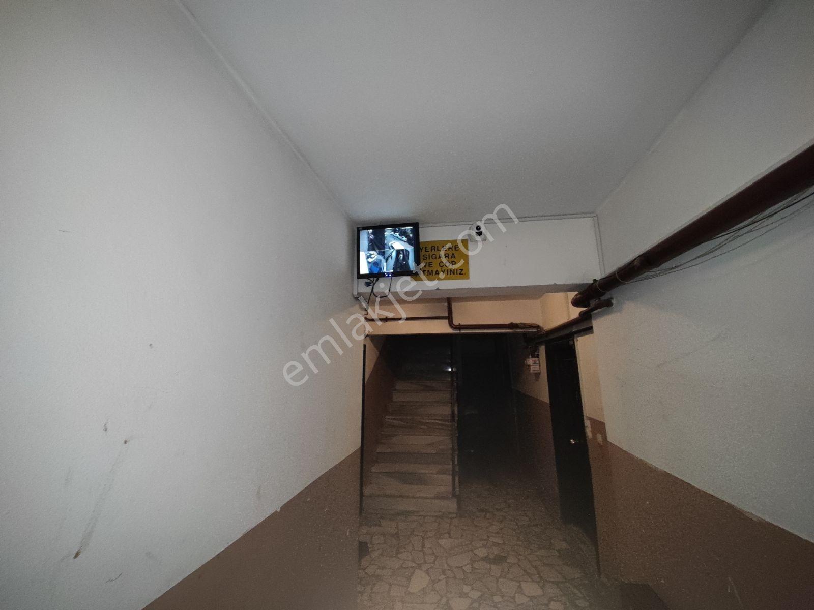 Çamçeşme İlkokulu'na E-5 Yakin 2.kat 125m2 Banyo Wc Ayri Kombili - Görsel 31