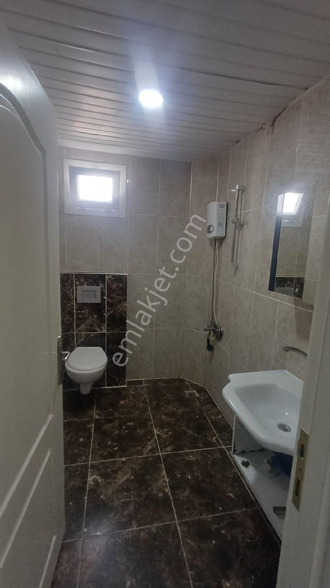 Erdemli Ayaş Mahallesi'nde Kiralık 1+1 Eşyalı Daire