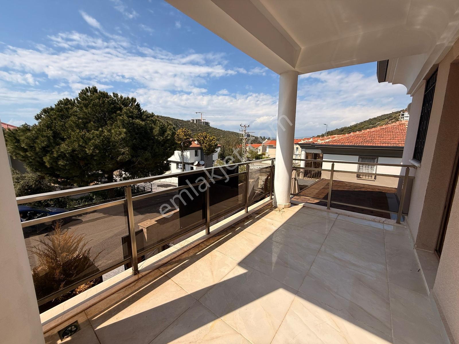 Kuşadası 3+1 Tam Müstakil Özel Havuzlu Fırsat Villa! - Görsel 24