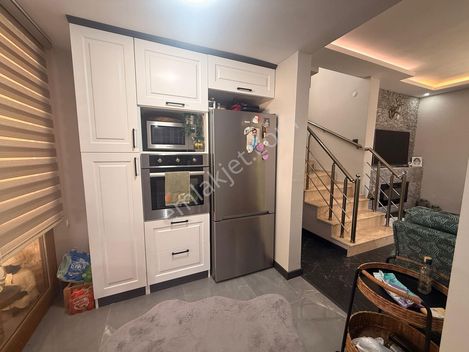 Kuşadası 3+1 Tam Müstakil Özel Havuzlu Fırsat Villa! - Görsel 4