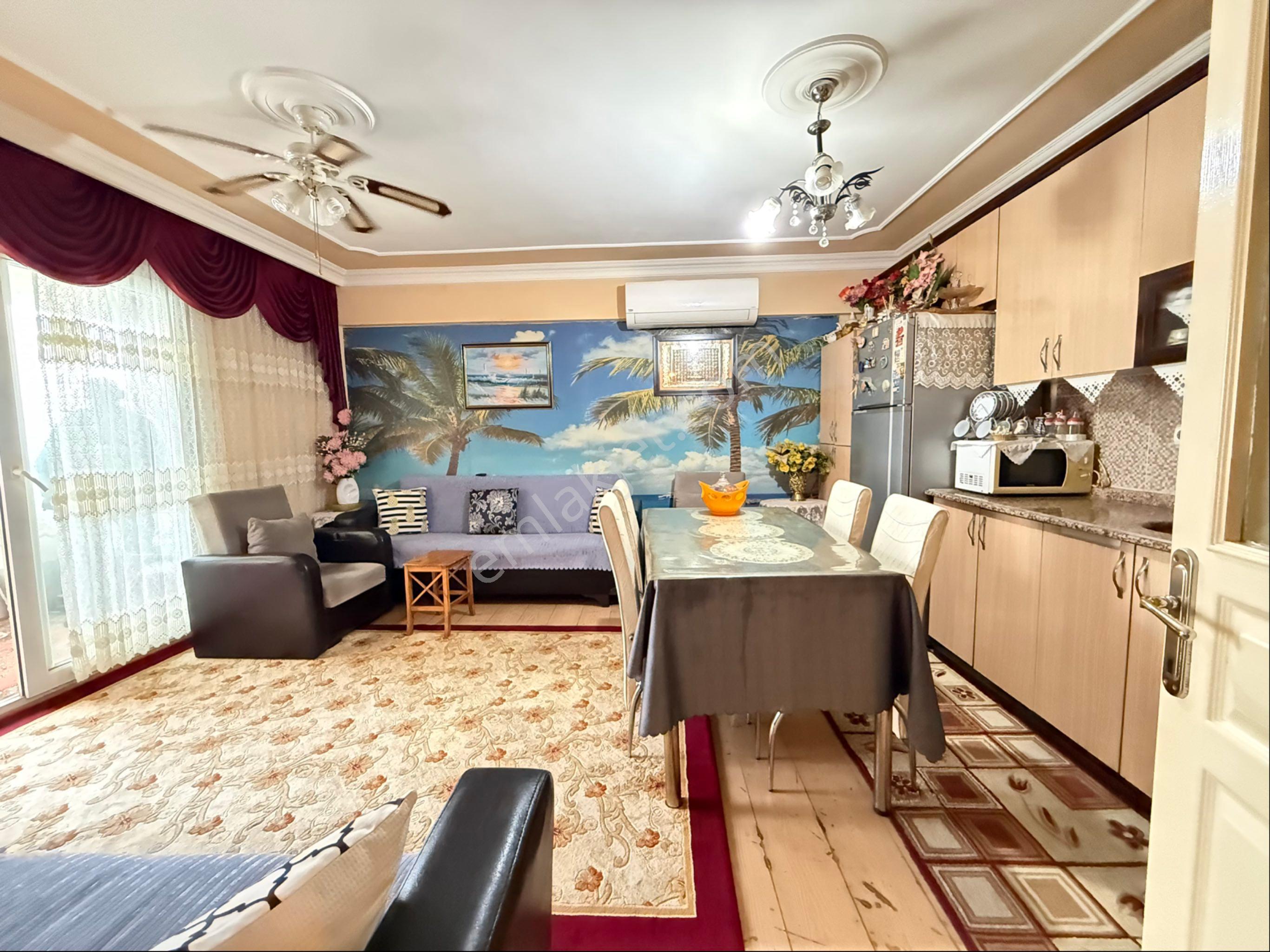 Seferihisar Ürkmez Merkez'de Satılık 2+1 80m2 Daire Denize 200m - Görsel 13