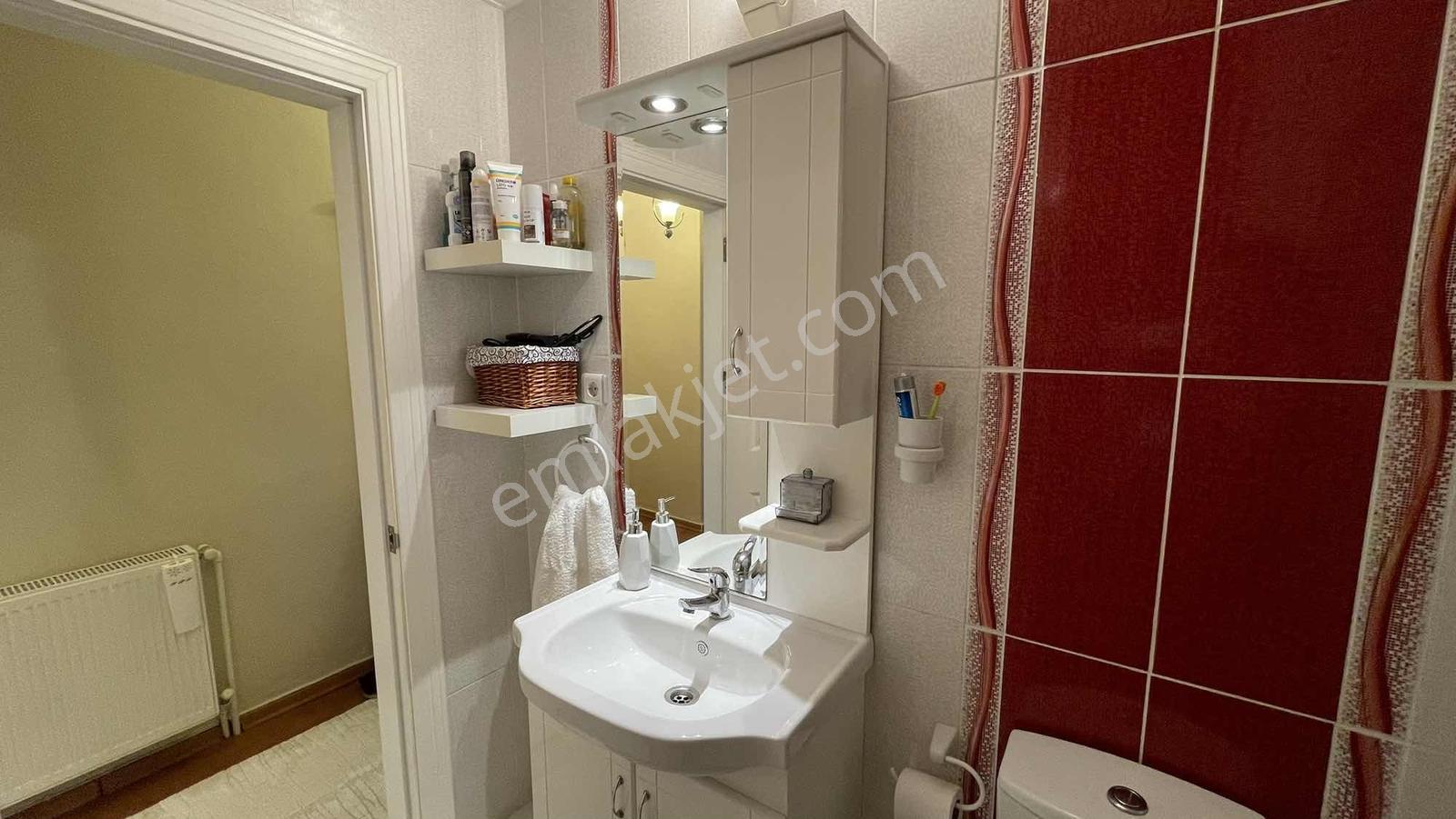 Basınsitesi'nde Harika Konumda Masrafsız Geniş 2+1 Satılık Daire - Görsel 4