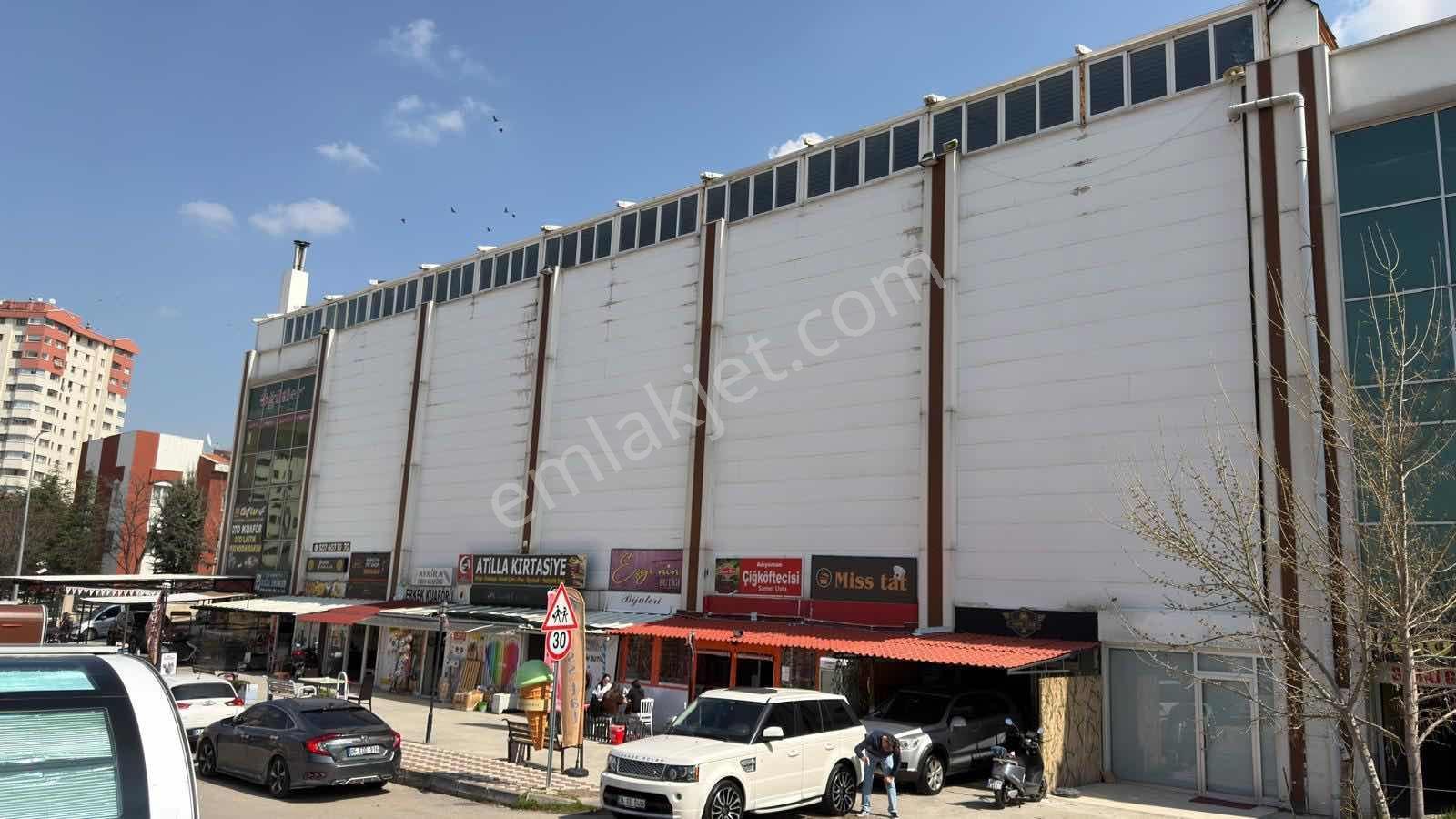 Şeyh Şamil'de Her İşe Uygun Önü Açık Cadde Yakını Satılık Dükkan - Görsel 11