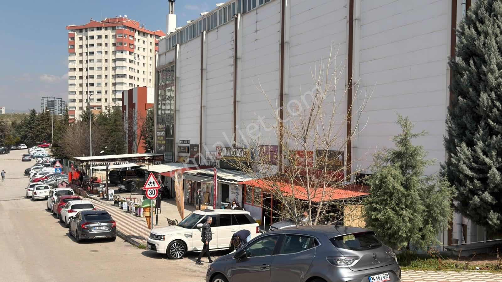 Şeyh Şamil'de Her İşe Uygun Önü Açık Cadde Yakını Satılık Dükkan - Görsel 7