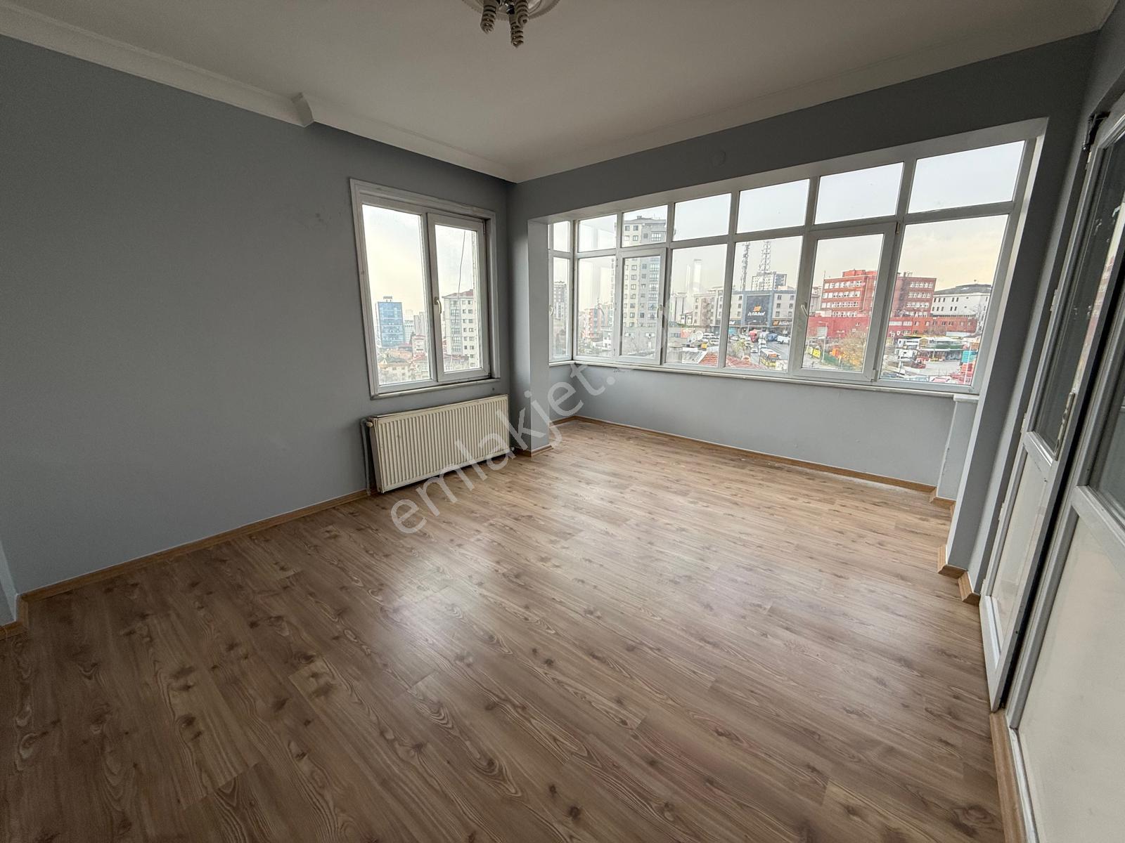 Remax'tan Mahmutbey Metronun Dibinde Kiralık 3+1 İşyeri - Görsel 7