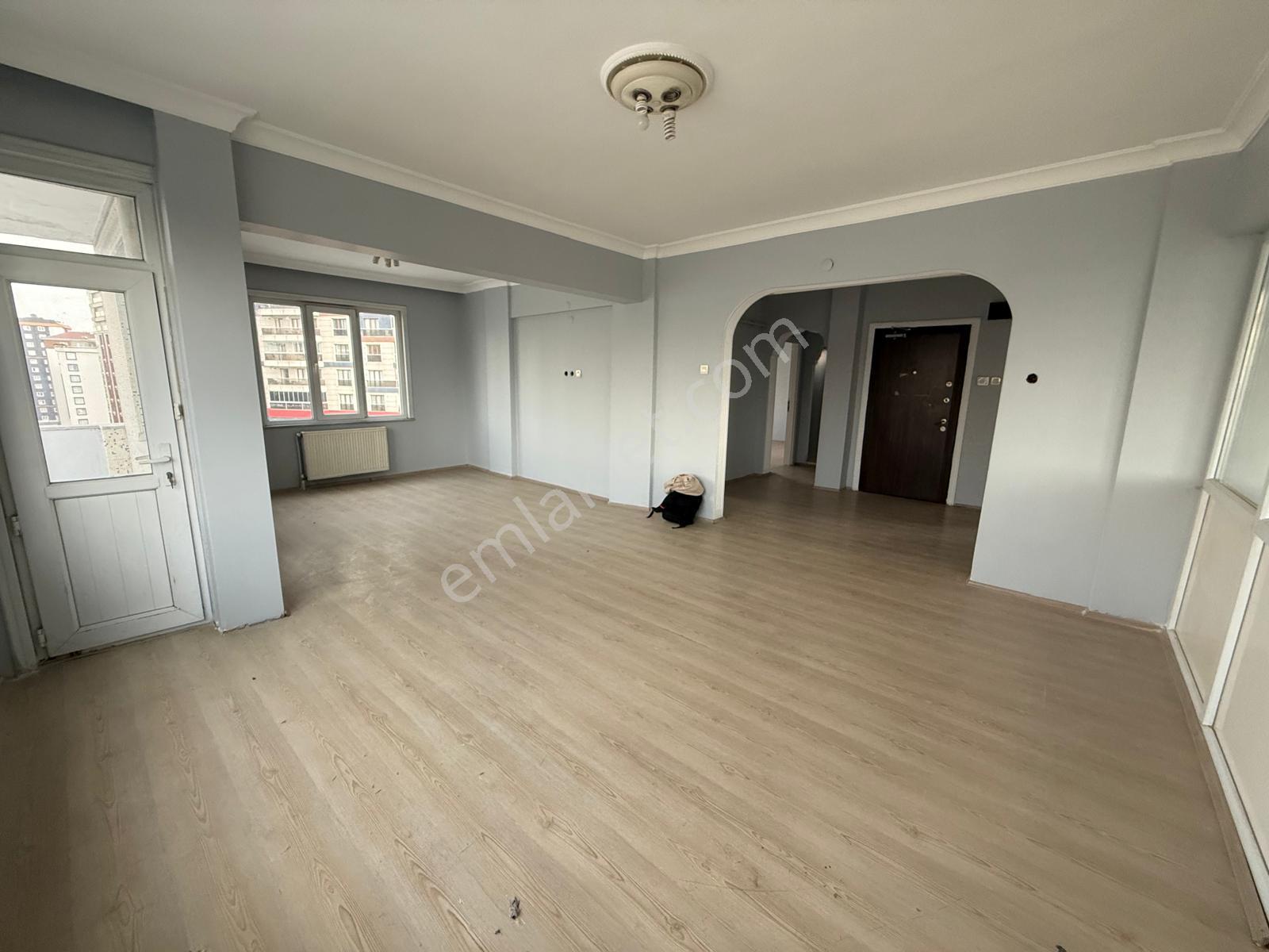 Remax'tan Mahmutbey Metronun Dibinde Kiralık 3+1 İşyeri - Görsel 13