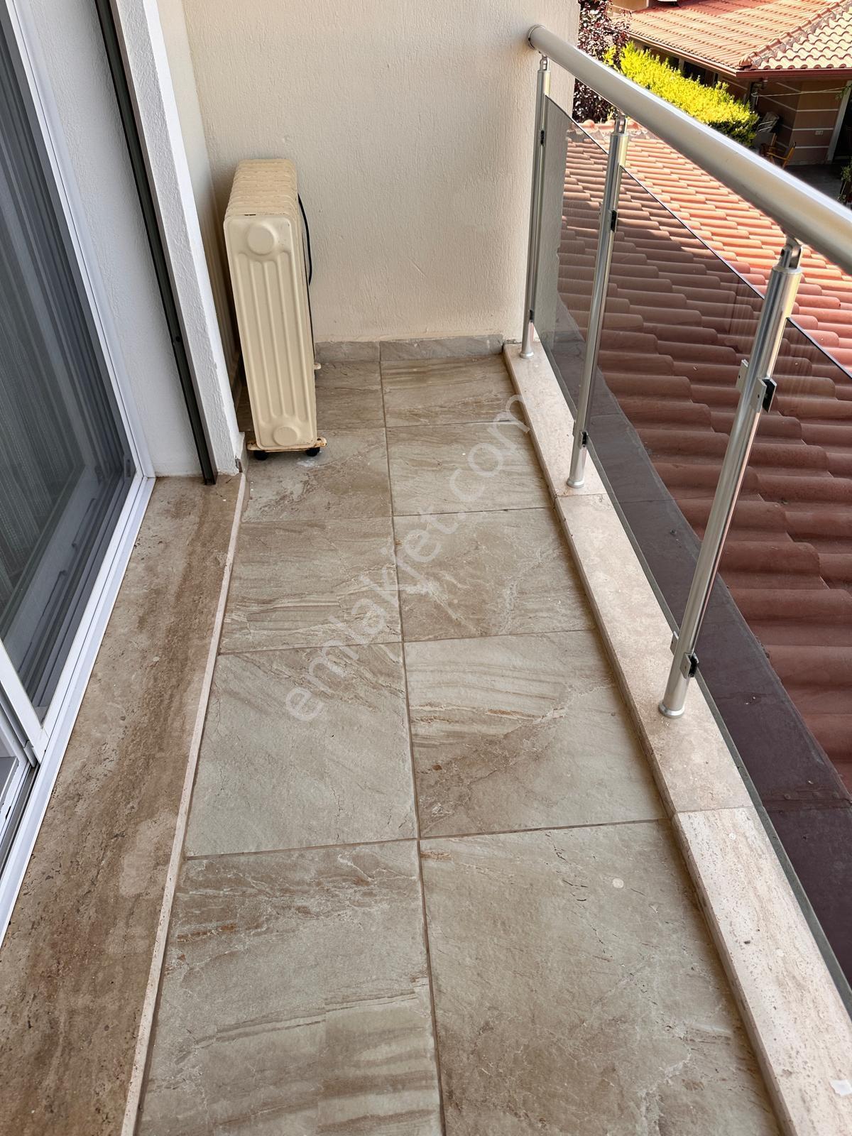 Kuşadası Davutlar Denize 250 M Havuzlu Site İçinde 3+1 Villa - Görsel 24