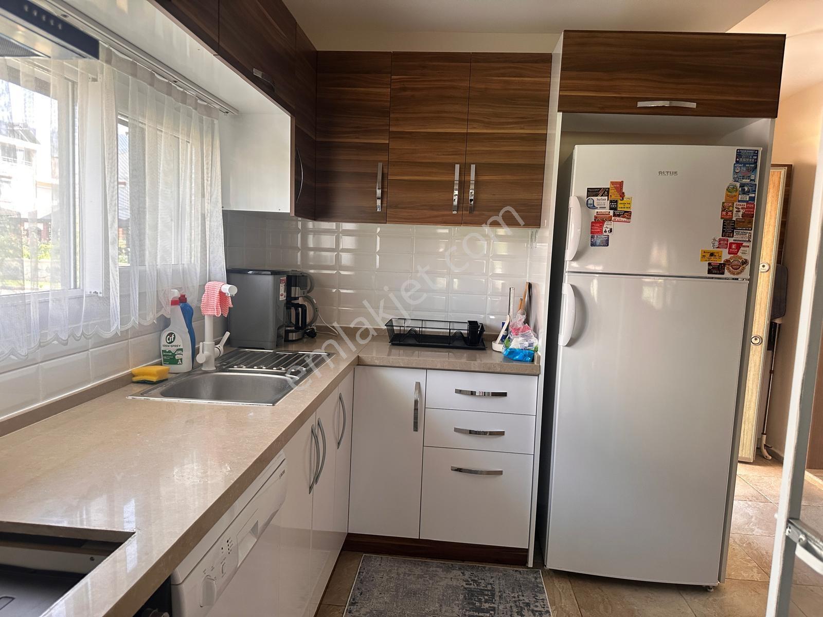 Kuşadası Davutlar Denize 250 M Havuzlu Site İçinde 3+1 Villa - Görsel 21