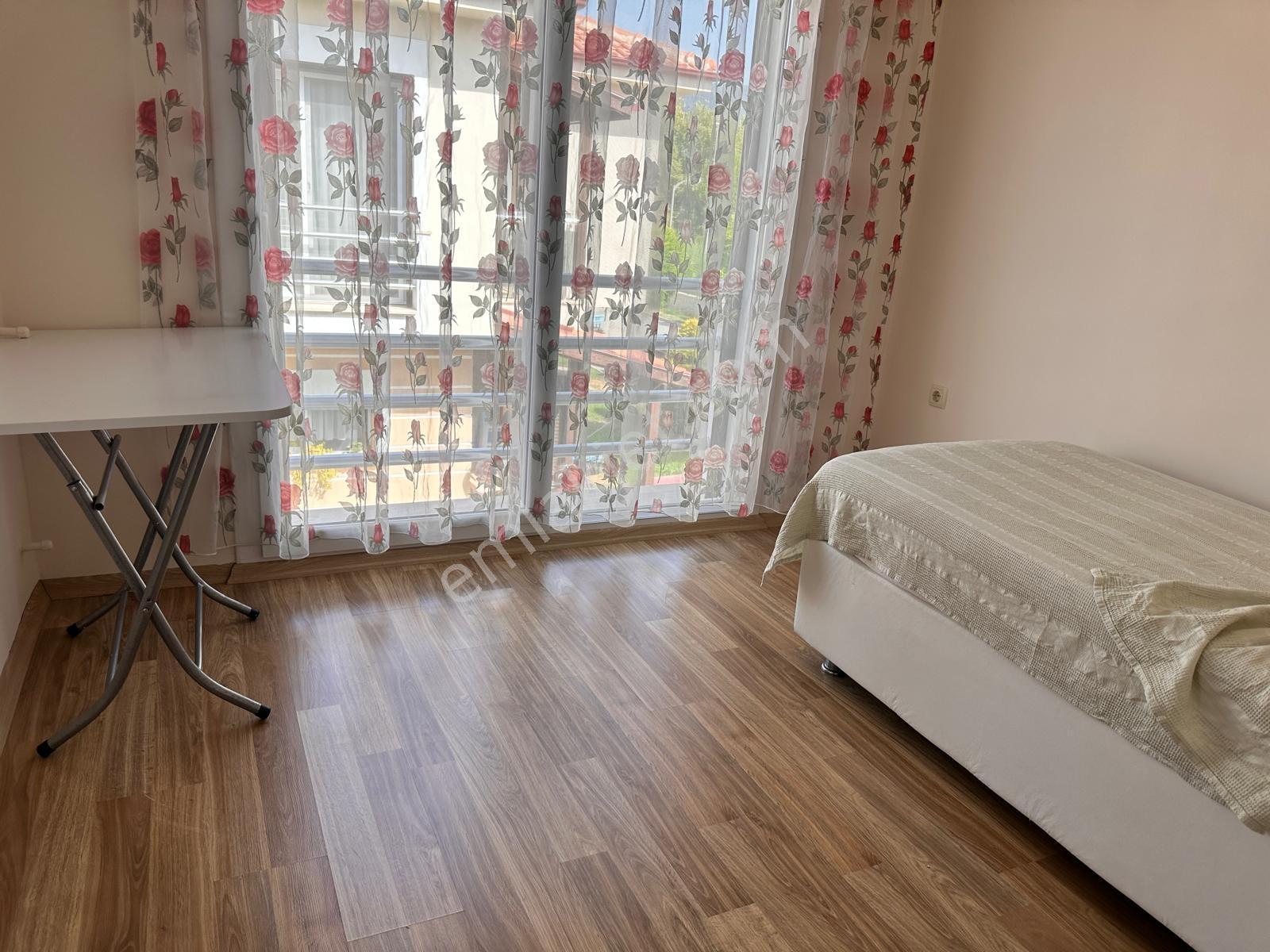 Kuşadası Davutlar Denize 250 M Havuzlu Site İçinde 3+1 Villa - Görsel 15