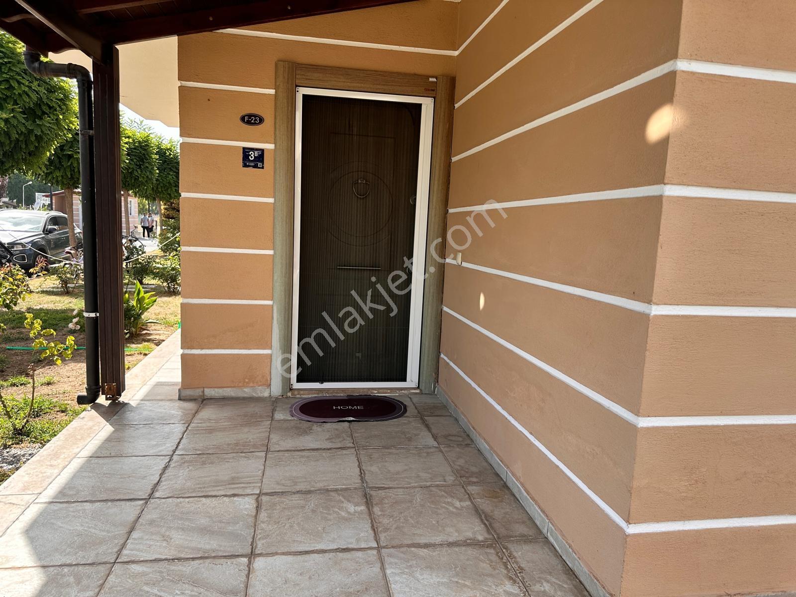 Kuşadası Davutlar Denize 250 M Havuzlu Site İçinde 3+1 Villa - Görsel 12