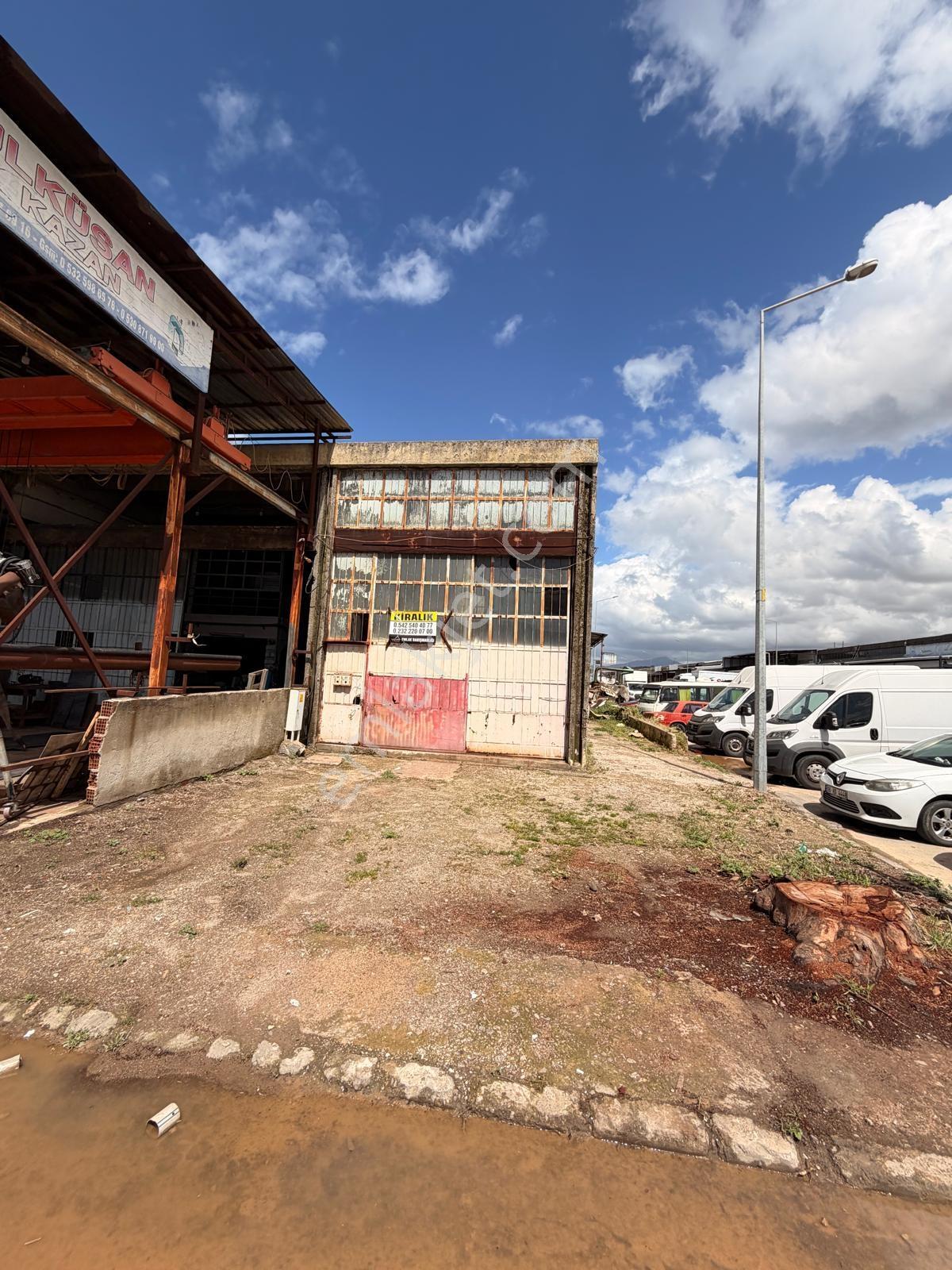 İzmir Menderes Kısıkköy Mobilyacılar Sitesinde Kiralık Dükkan - Görsel 7