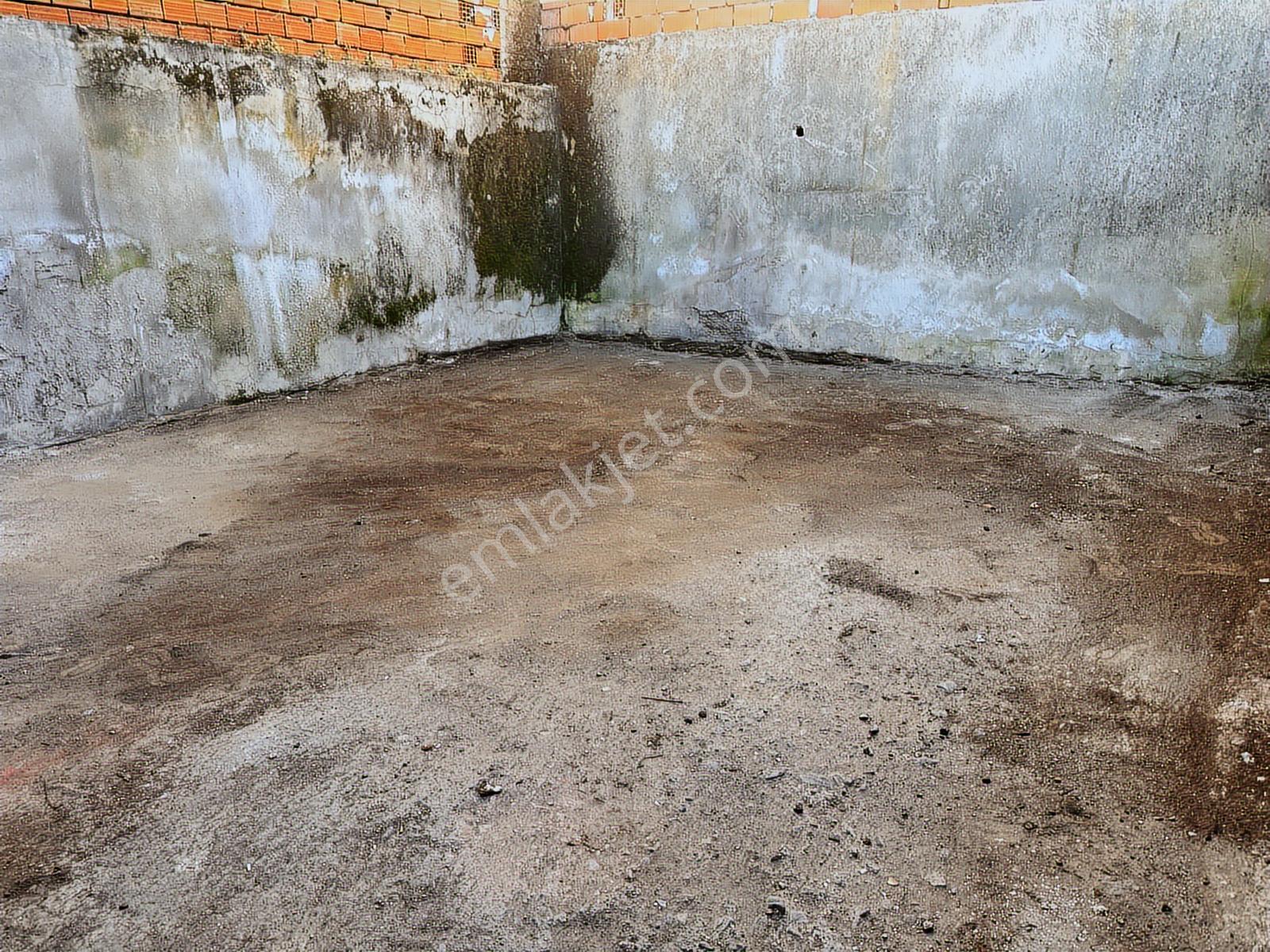 İzmir Menderes Kısıkköy Mobilyacılar Sitesinde Kiralık Dükkan - Görsel 17