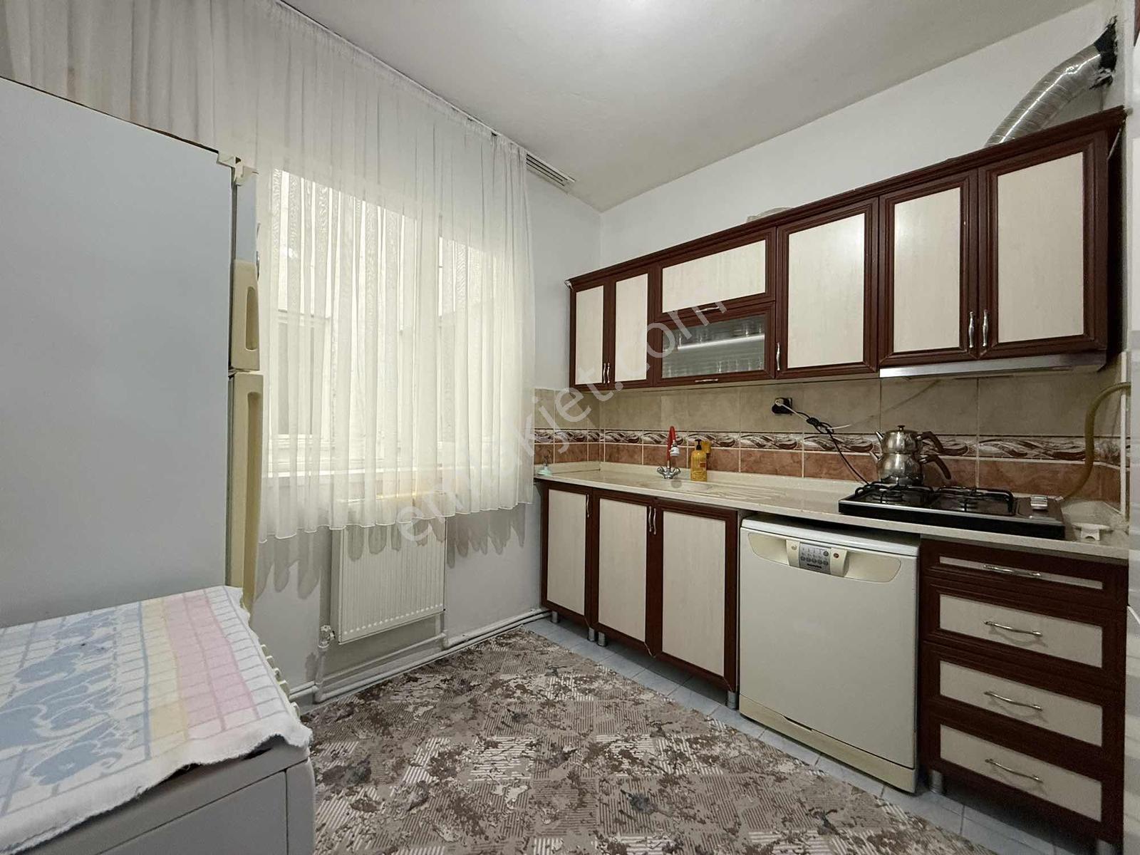 Fuzuli Caddesi Üzeri Köşe Başı 3+1 Satılık Daire - Görsel 19