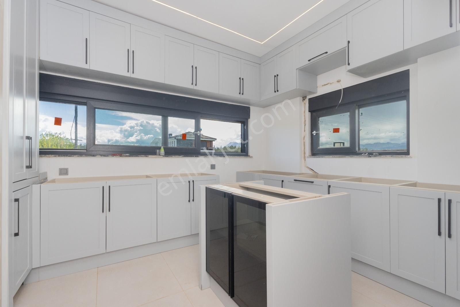 Yeşilbayırda Orman Manzaralı Müstakil Havuzlu Villa - Görsel 7