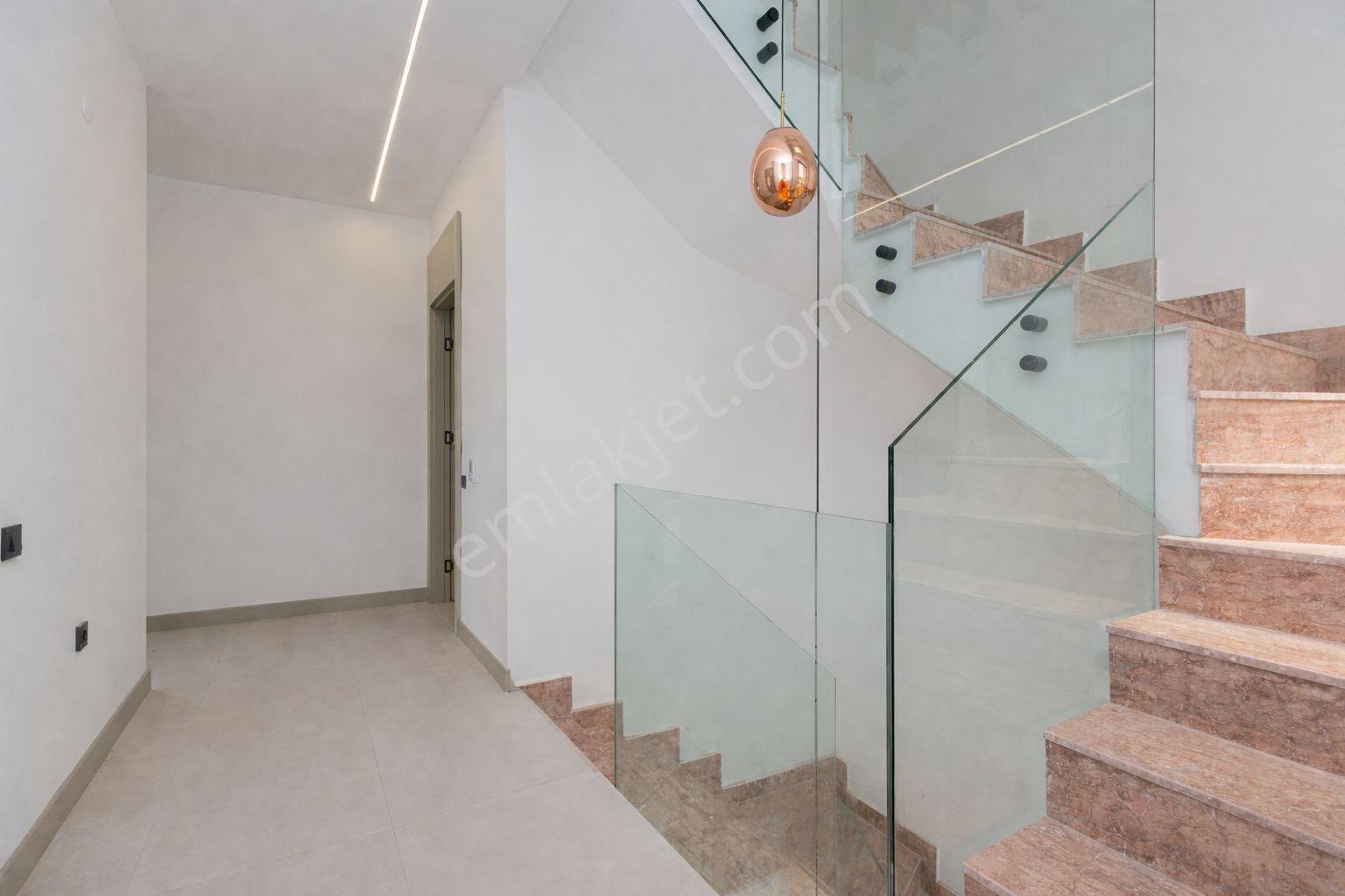 Yeşilbayırda Orman Manzaralı Müstakil Havuzlu Villa - Görsel 25