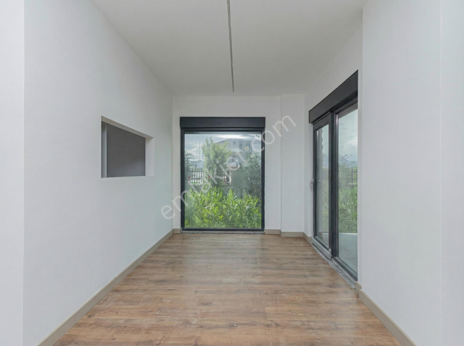 Yeşilbayırda Orman Manzaralı Müstakil Havuzlu Villa - Görsel 11