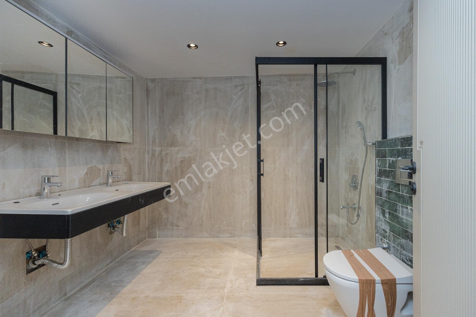 Yeşilbayırda Orman Manzaralı Müstakil Havuzlu Villa - Görsel 3