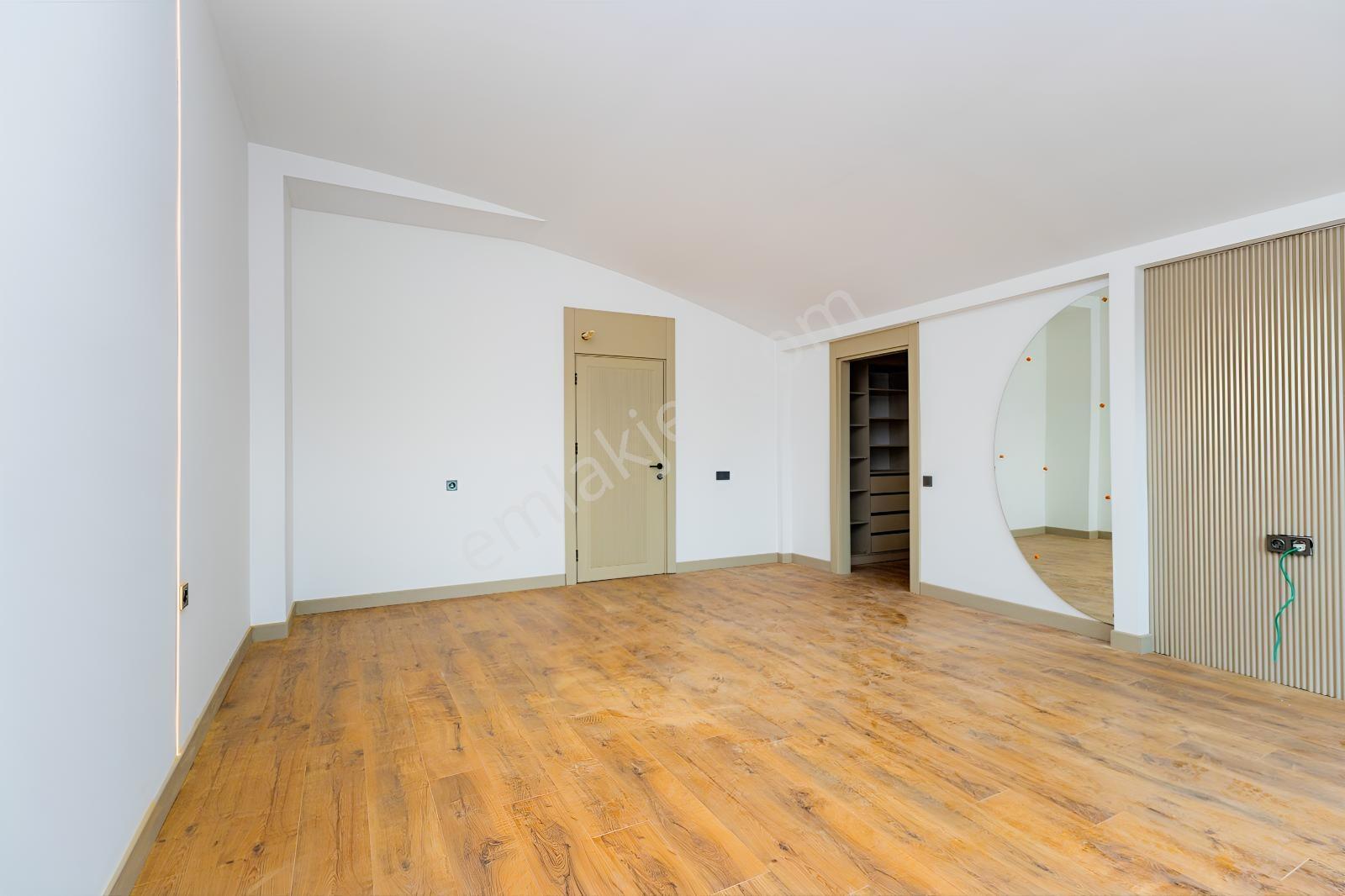 Yeşilbayırda Orman Manzaralı Müstakil Havuzlu Villa - Görsel 33