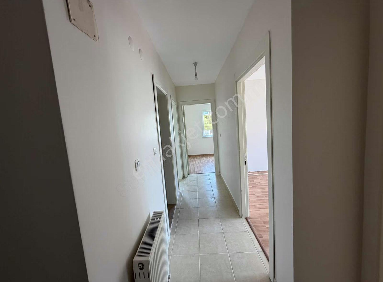 Korucuk Dorukkent Sitesi Ara Kat Güney Cephe Kiralık 2+1 Daire - Görsel 5