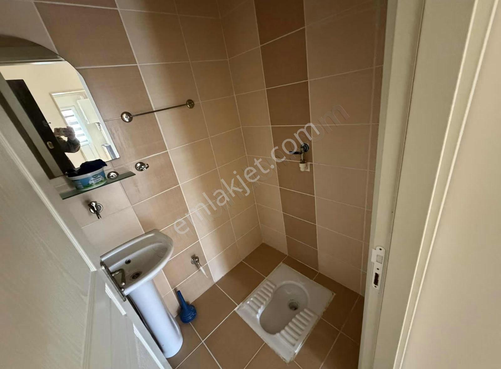 Korucuk Dorukkent Sitesi Ara Kat Güney Cephe Kiralık 2+1 Daire - Görsel 2