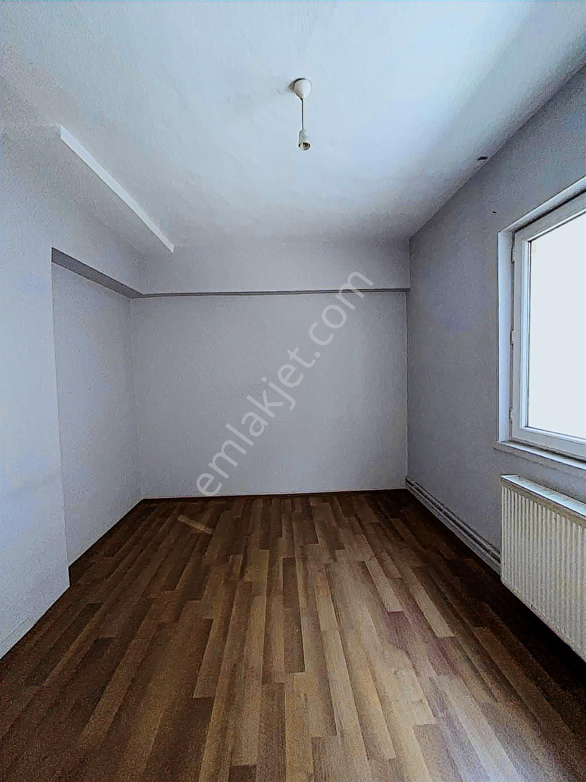 Sincan Merkezde Kiralık Ofis İşyeri - Görsel 14