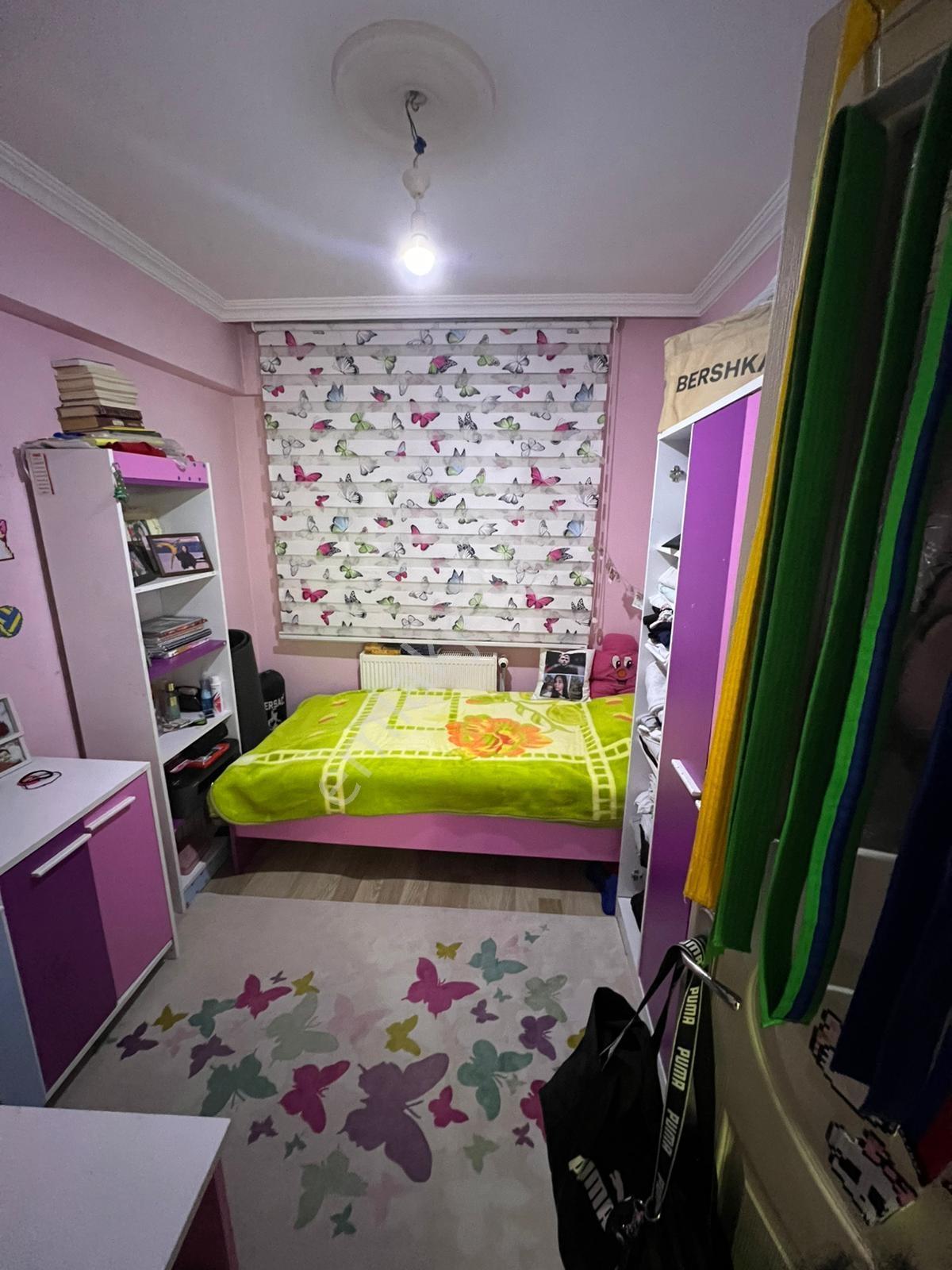 Bergama Maltepe Mahallesin'de Satılık Arakat 4+1 Daire - Görsel 2