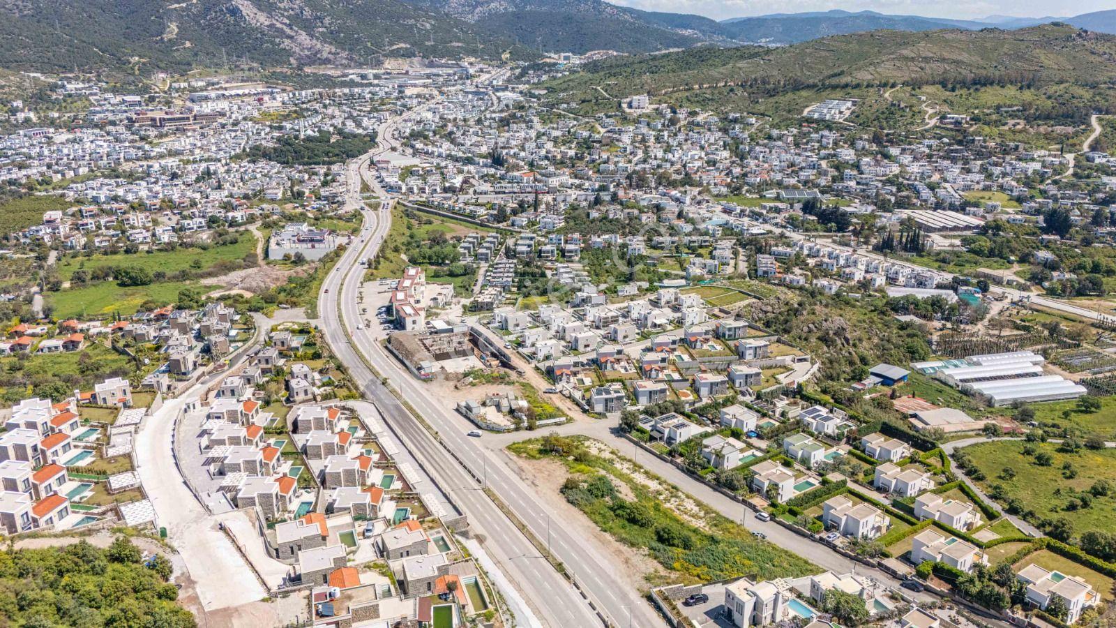 Ortakent'te Merkezi Lokasyonda Konut Veya Ticari İmarlı Arsa - Görsel 14