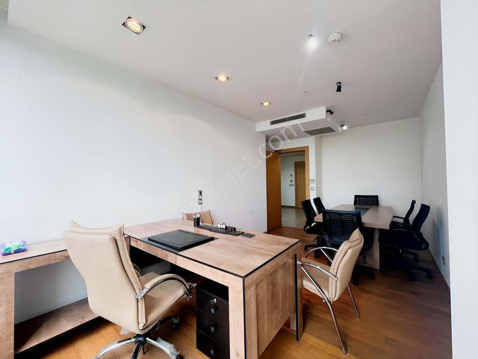 Nish İstanbul'da Mobilyalı Kiralık 1+1 Ofis 82m² - Görsel 9