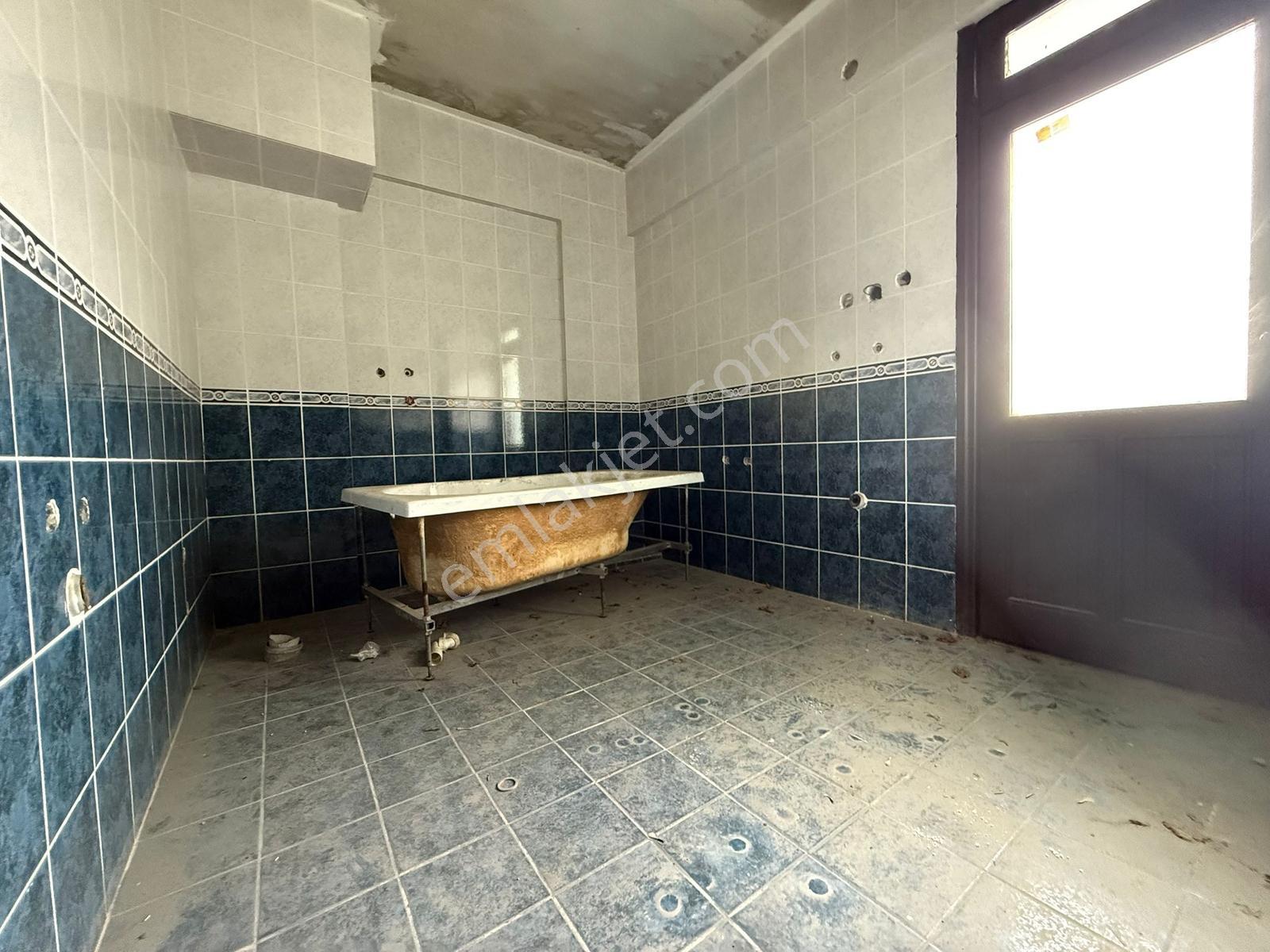 Beylikdüzü Butik Sitede 4 Katlı Natamam Villa Satılık - Görsel 10