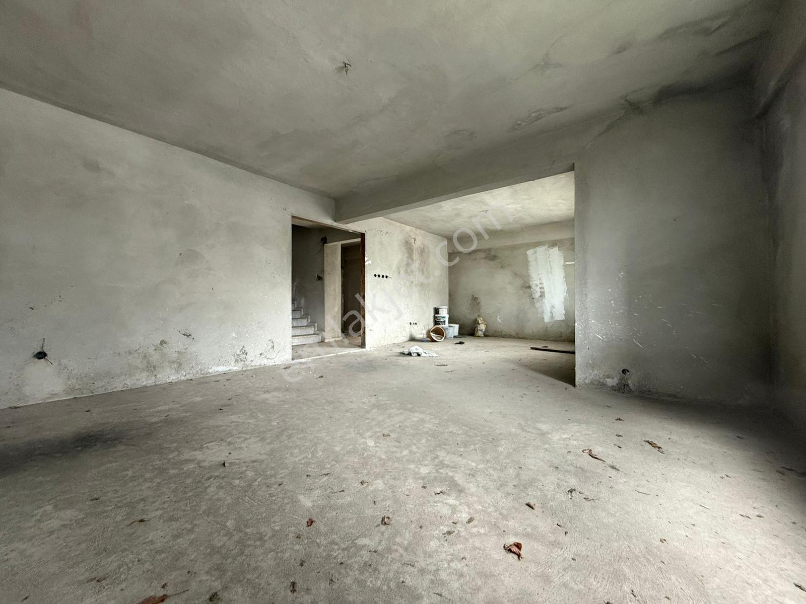 Beylikdüzü Butik Sitede 4 Katlı Natamam Villa Satılık - Görsel 32