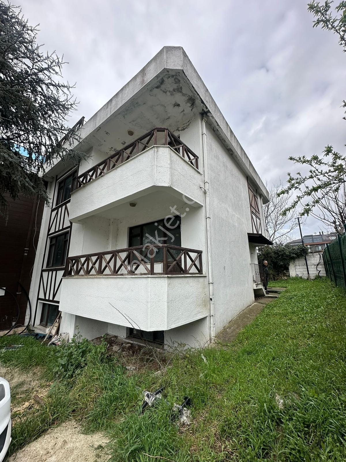 Beylikdüzü Butik Sitede 4 Katlı Natamam Villa Satılık - Görsel 17