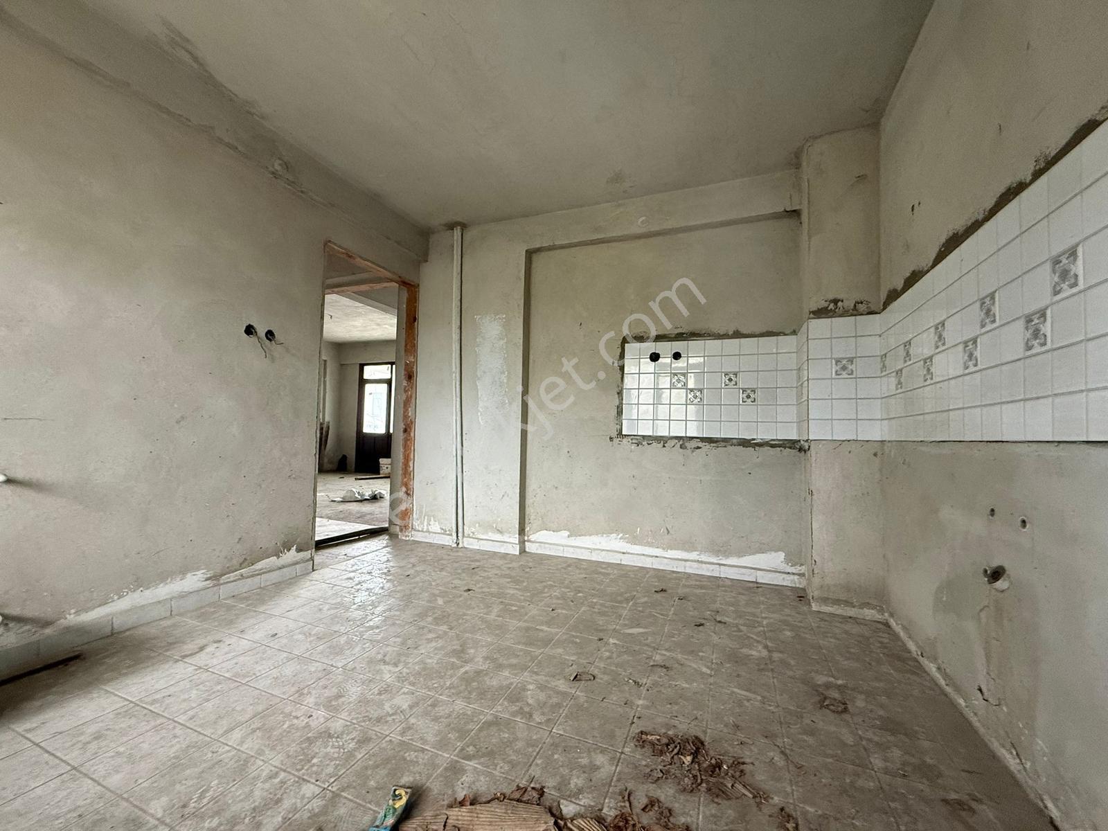 Beylikdüzü Butik Sitede 4 Katlı Natamam Villa Satılık - Görsel 7