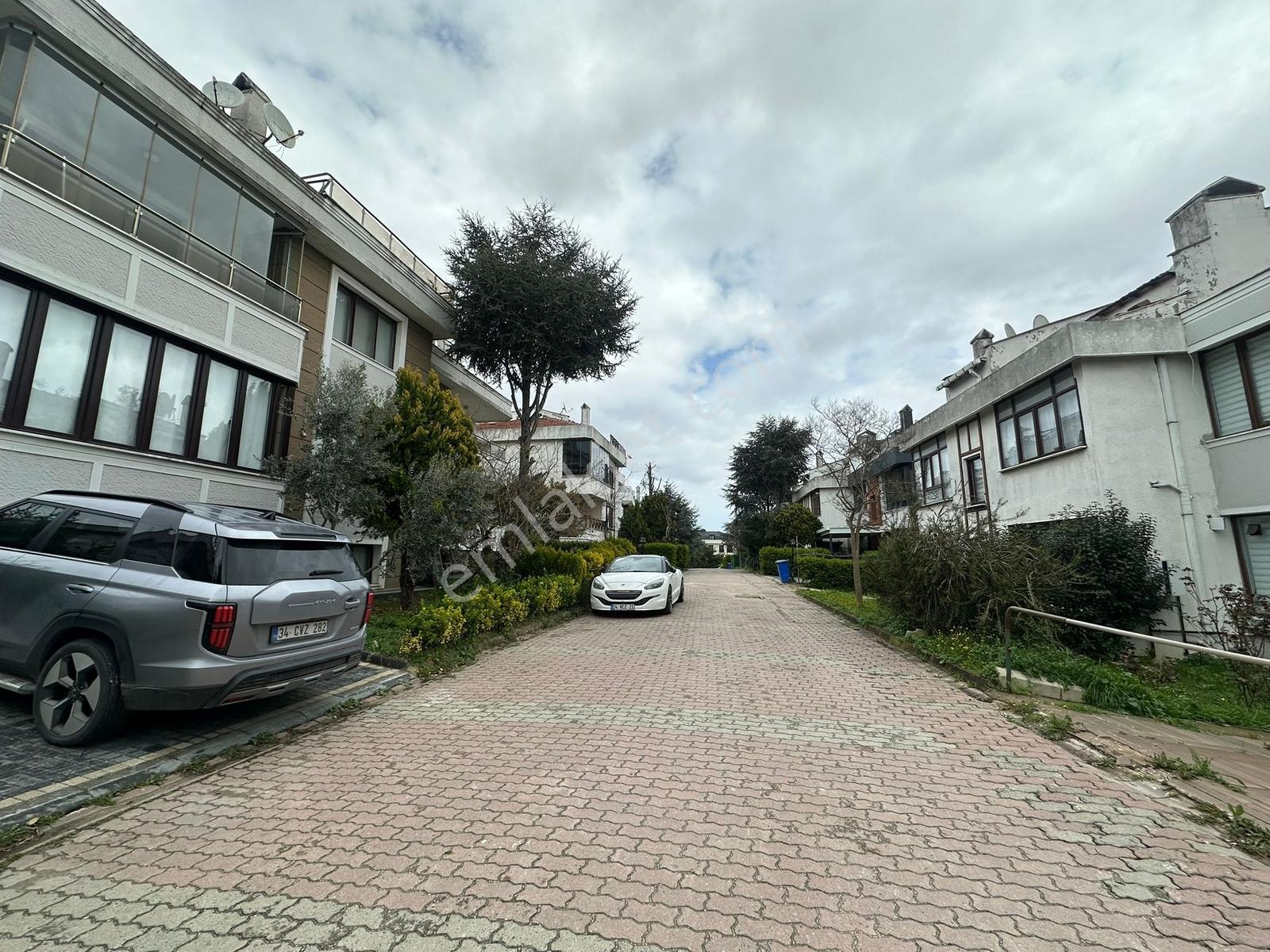 Beylikdüzü Butik Sitede 4 Katlı Natamam Villa Satılık - Görsel 25