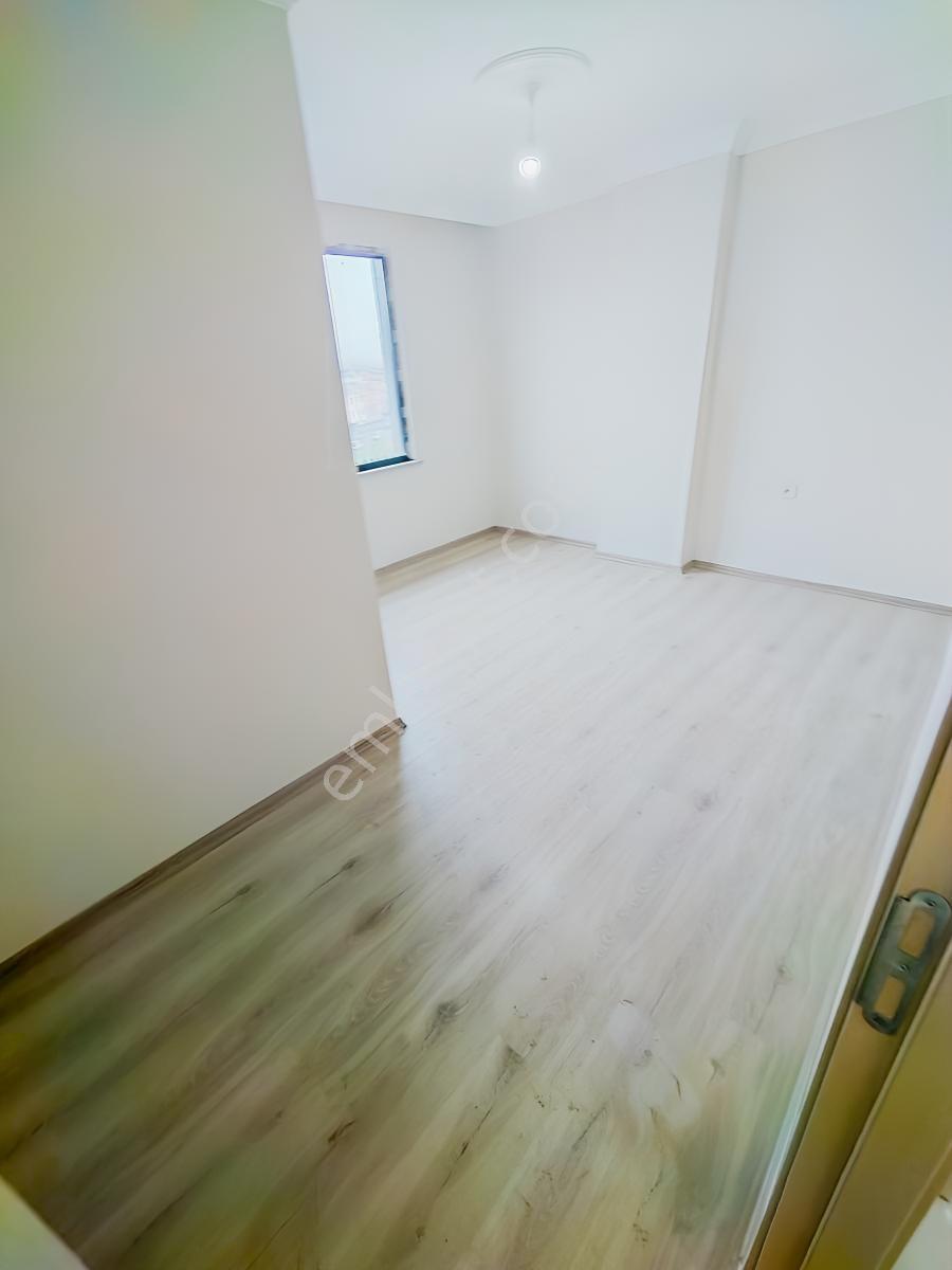 Sahibinden Cadde Üzeri Güney Cephe 2+1 Arakat Kısa Süreliğine - Görsel 13