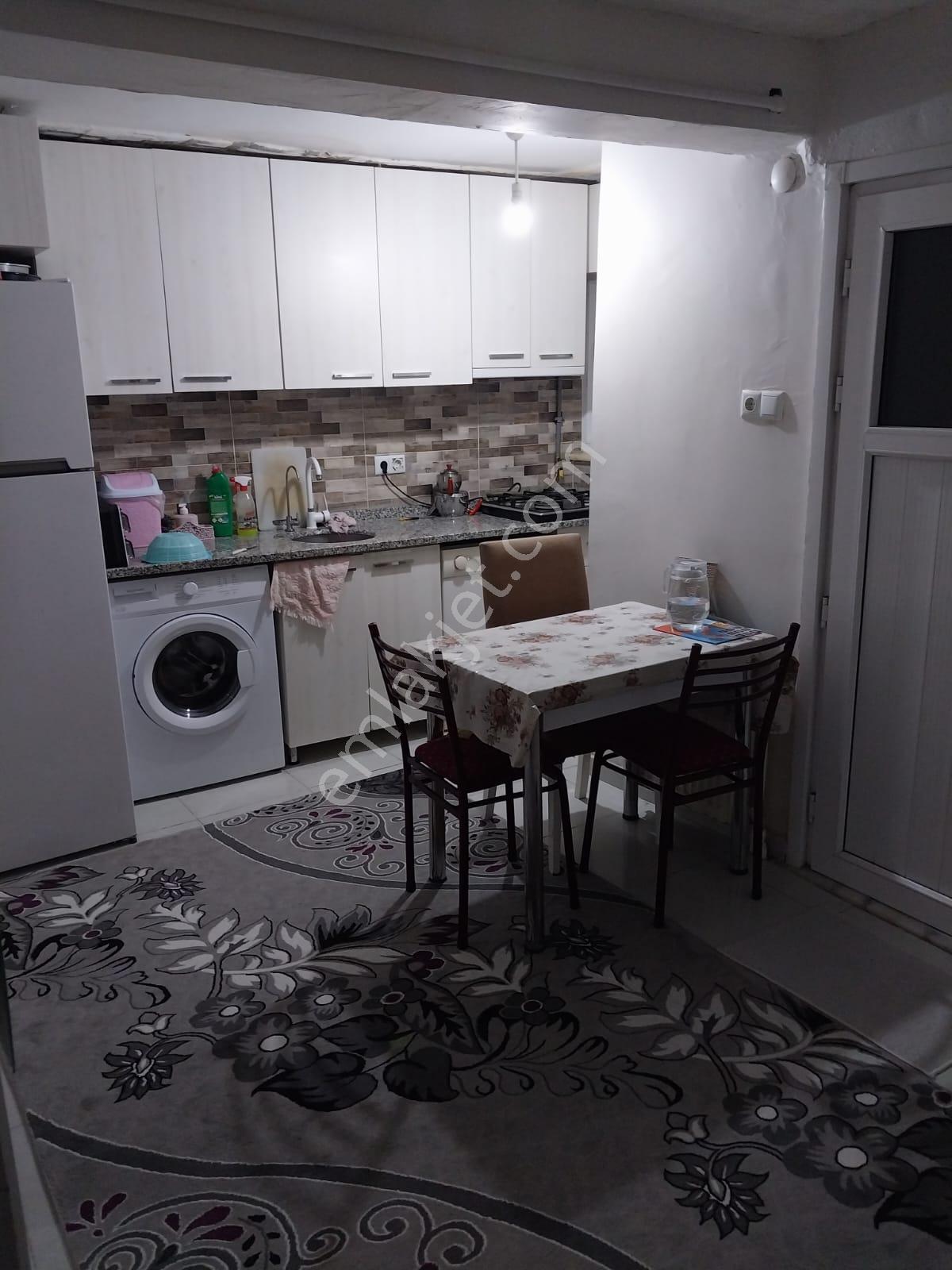 Beyoğlu Kasımpaşa Kaptanpaşa'da, 2+1, 70m2, K.uygun Olmayan, Satılık Girikat Daire-sözgen'den - 611 - Görsel 9
