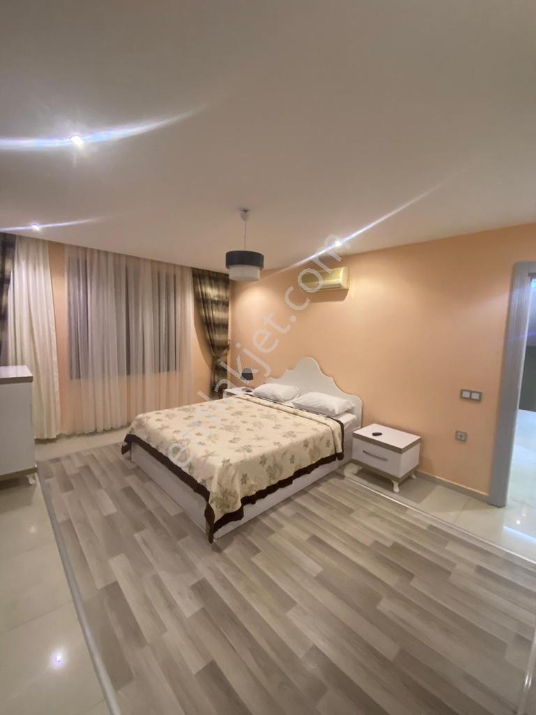 Alanya Oba’da Kiralık 7+1 Müstakil Villa - Görsel 14