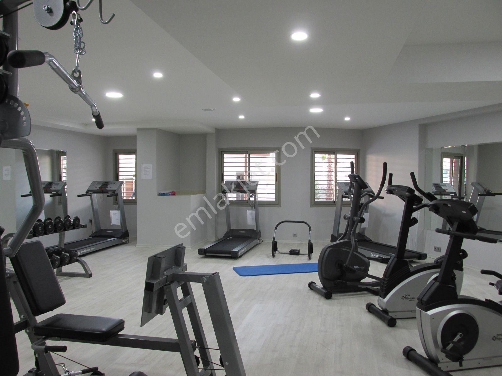 Bornova Goldiva Güney'de Net 80 M2 2+1 Satılık Daire - Görsel 6