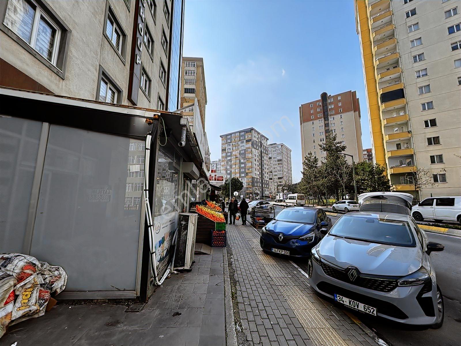 Beylikdüzü Ada Çiftliği Caddesi Üzeri Düz Giriş Satılık Dükkan - Görsel 9