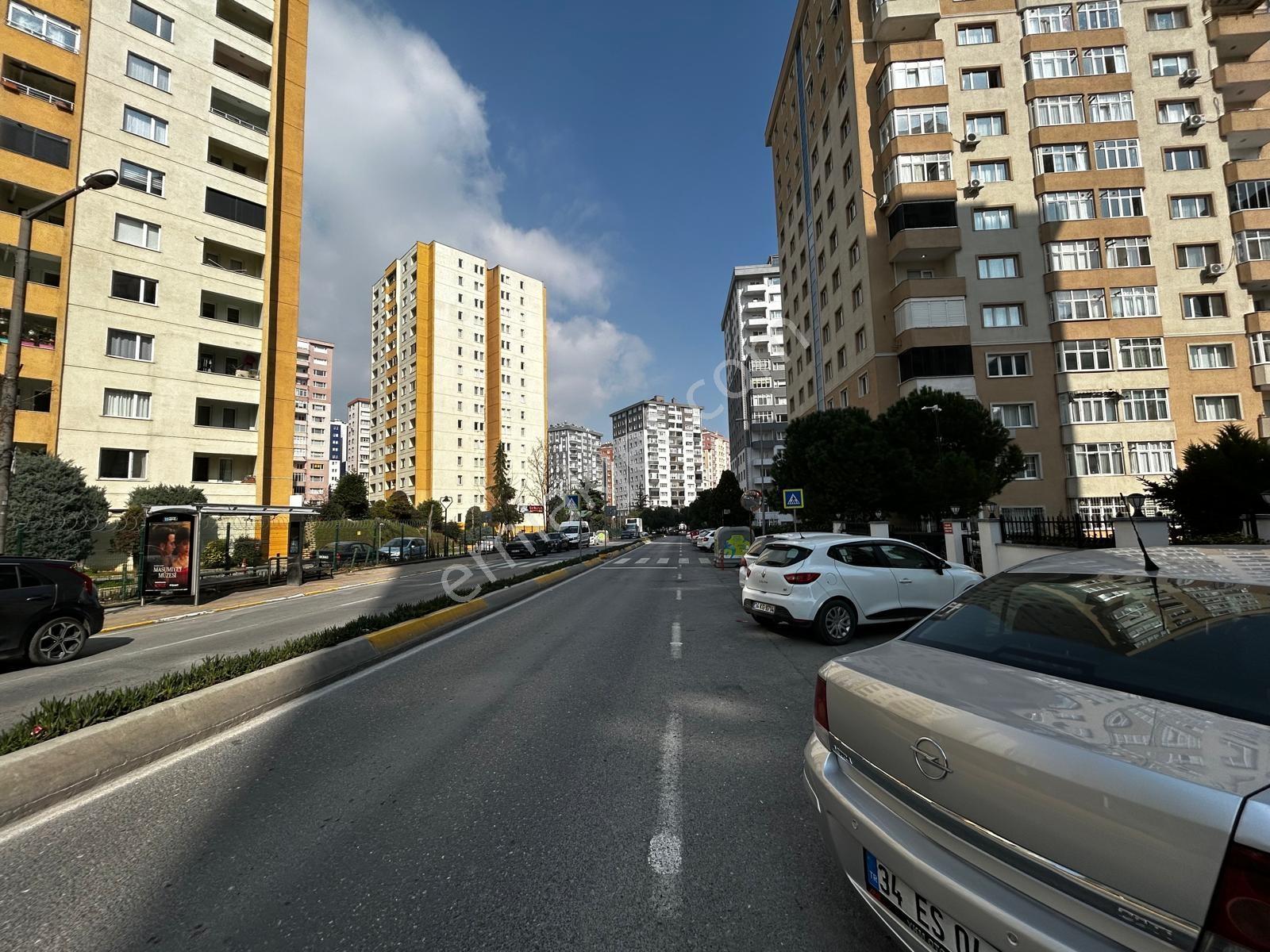 Beylikdüzü Ada Çiftliği Caddesi Üzeri Düz Giriş Satılık Dükkan - Görsel 14