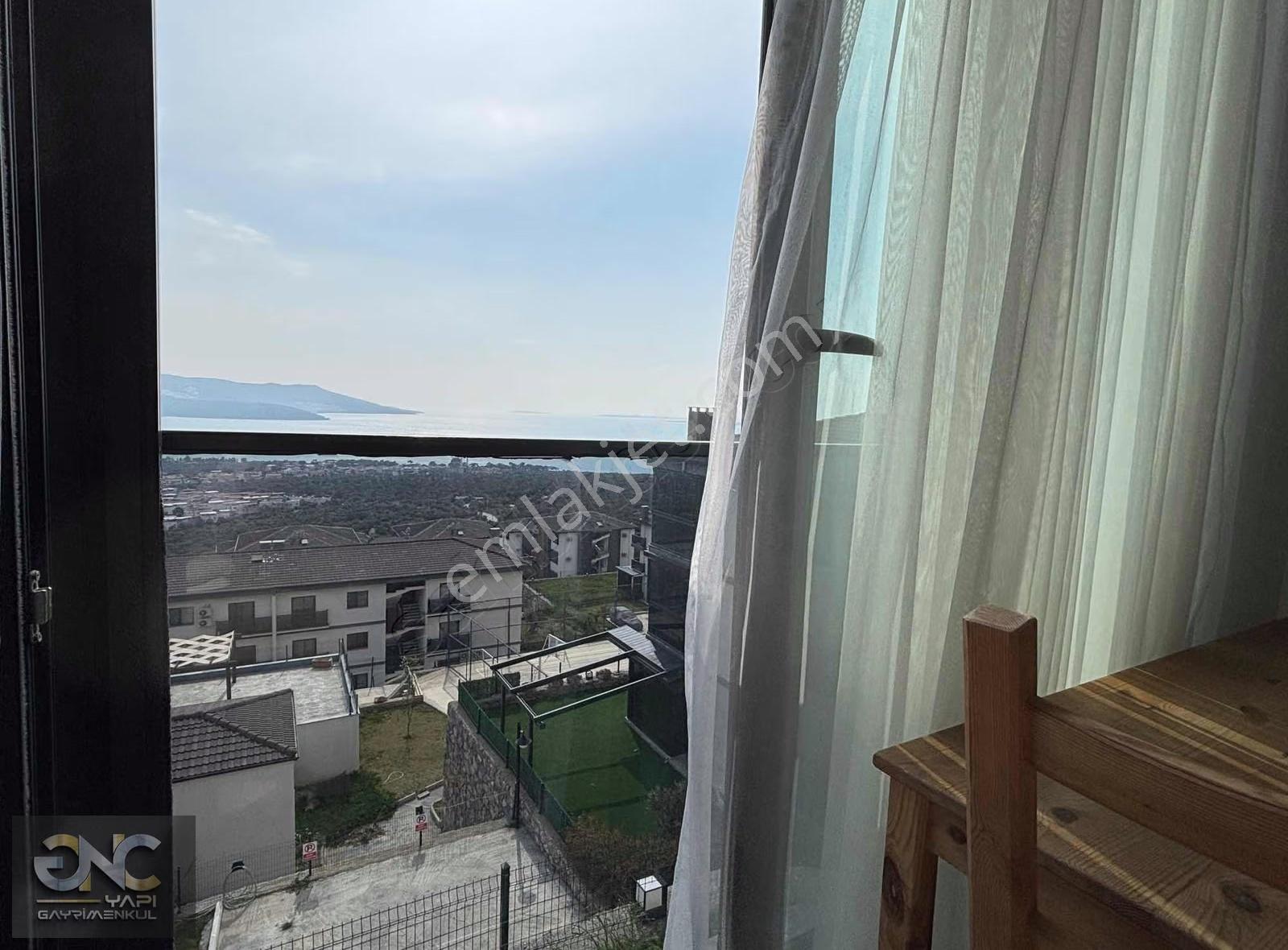 Olimpik Havuzlu Sitede Deniz Manzaralı Daire - Görsel 23