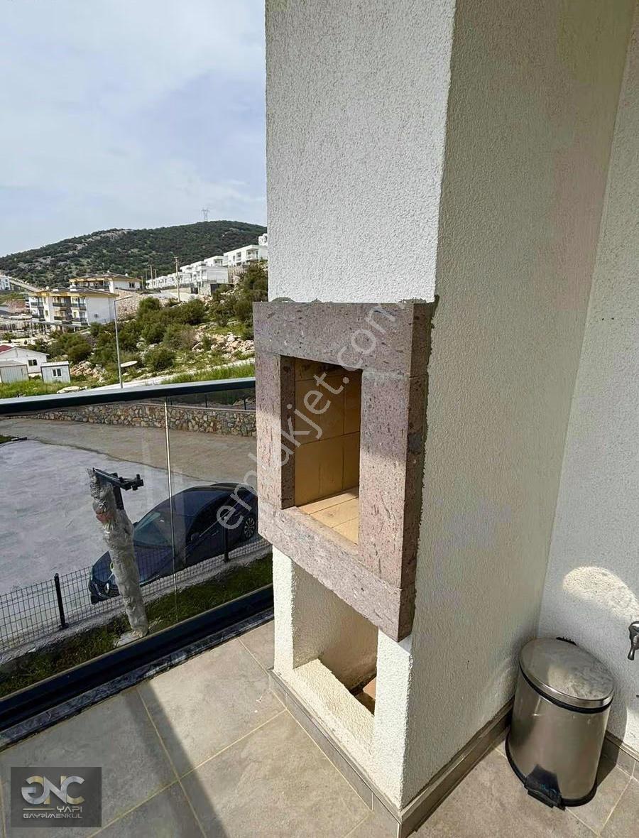 Olimpik Havuzlu Sitede Deniz Manzaralı Daire - Görsel 34