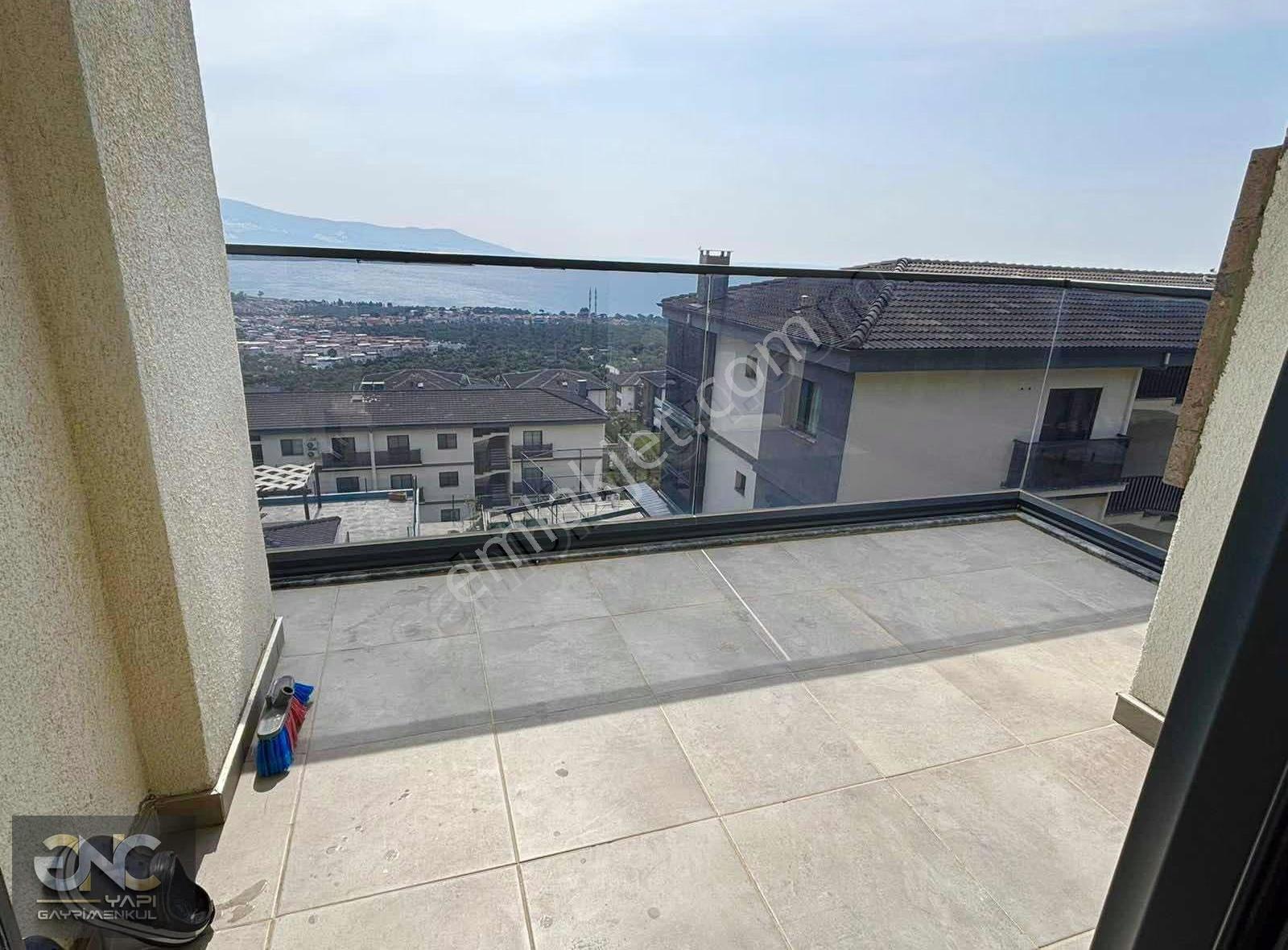 Olimpik Havuzlu Sitede Deniz Manzaralı Daire - Görsel 14