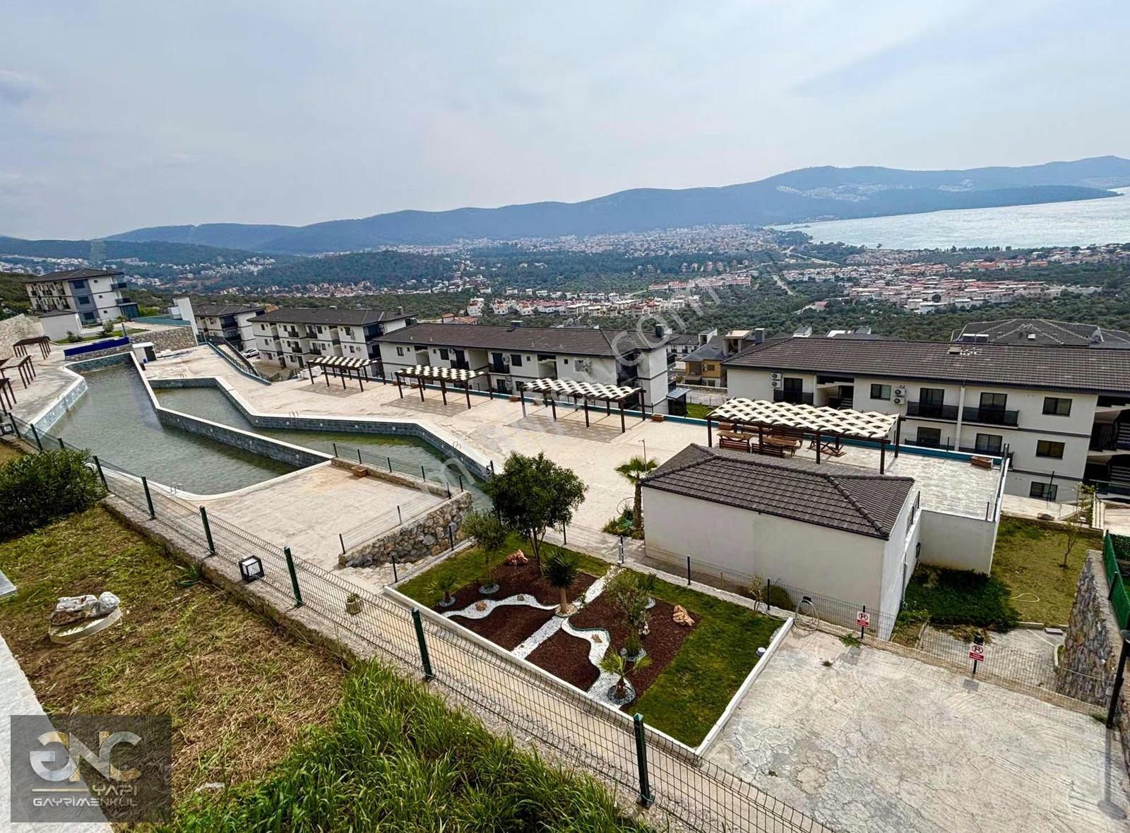 Olimpik Havuzlu Sitede Deniz Manzaralı Daire - Görsel 5