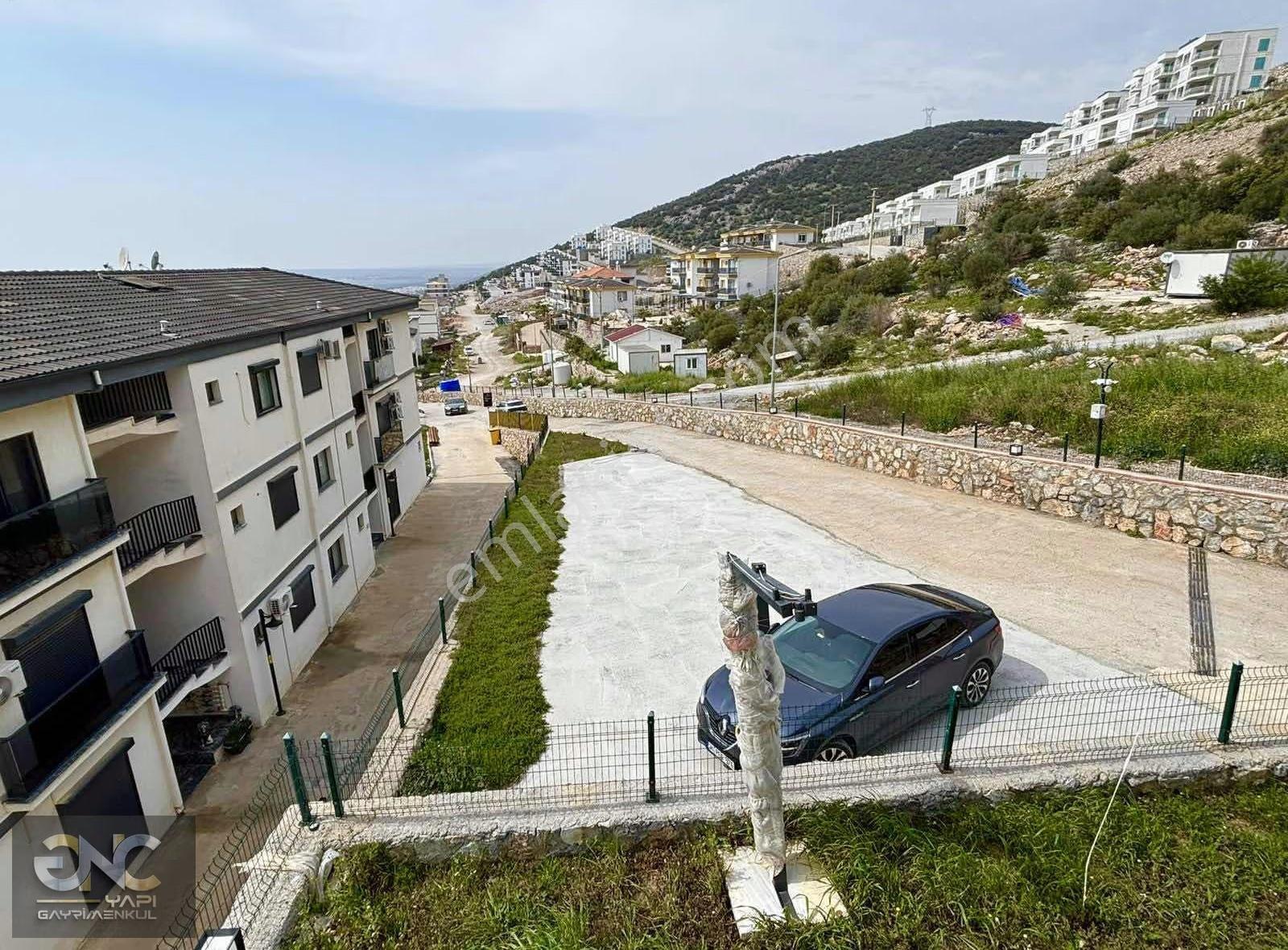 Olimpik Havuzlu Sitede Deniz Manzaralı Daire - Görsel 35