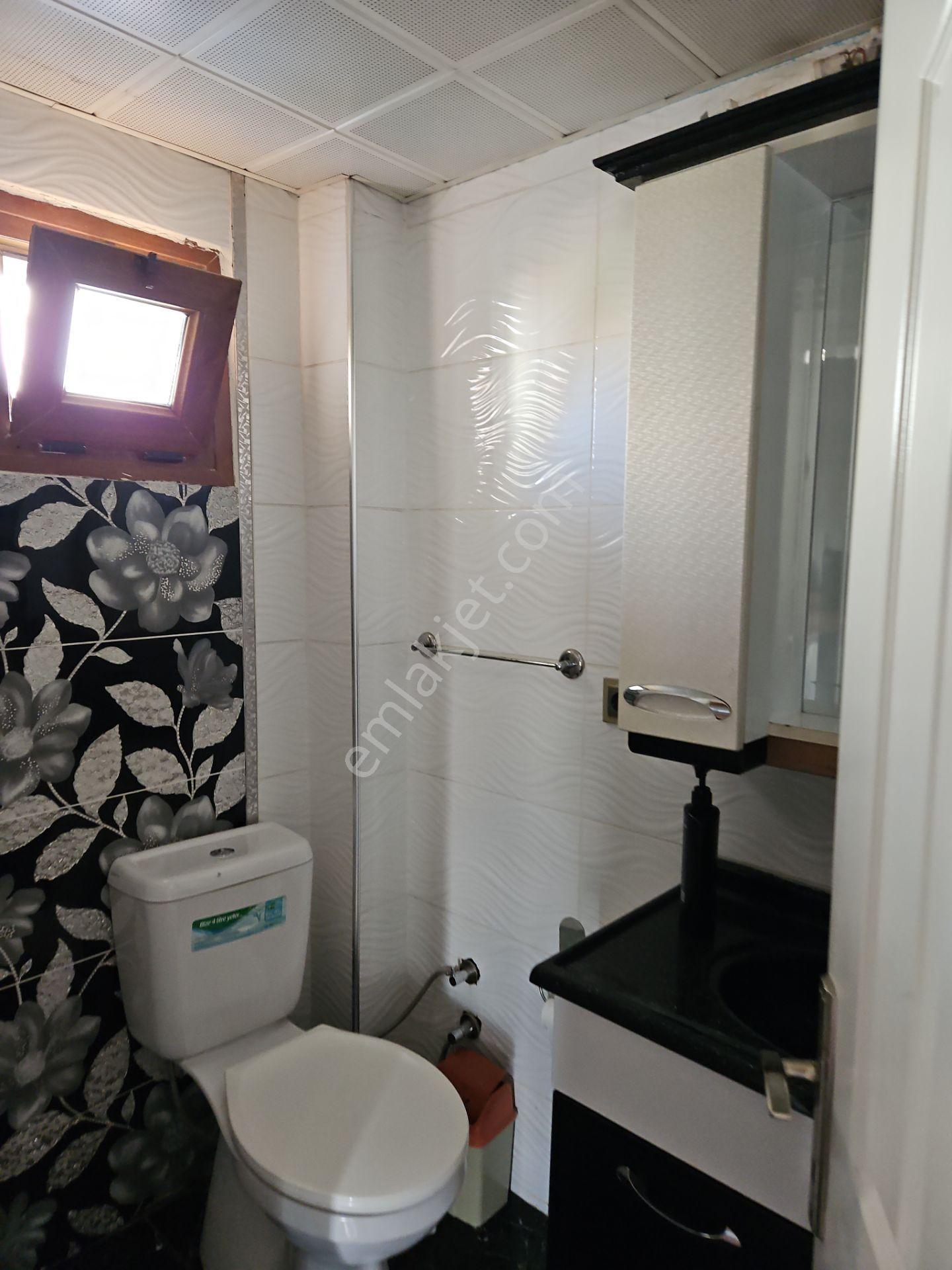 R82- Çiğli Yurtkent Sitesinde Fırsat Tripleks Villa !!! - Görsel 23