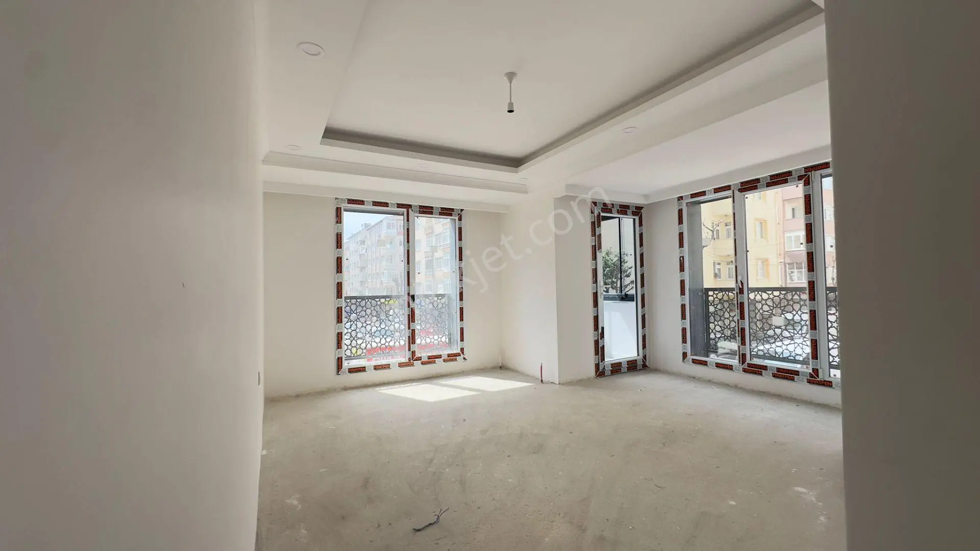 Başokur'dan Bahçelievler Siyavuşpaşa Mh Satılık 3+1 Köşe Daire