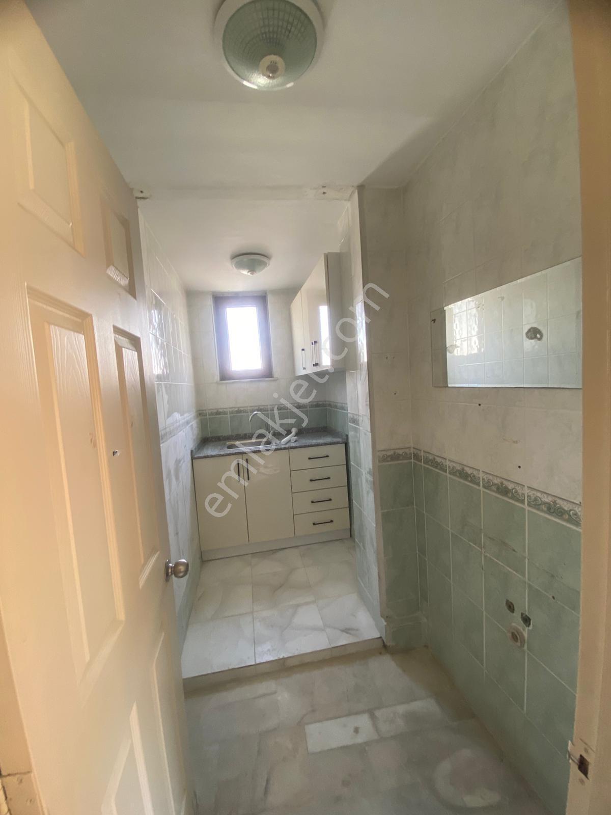Üsküdar Bağlarbaşı Cad. 100m2 2. Kat Satılık Ofis Fırsatı - Görsel 8