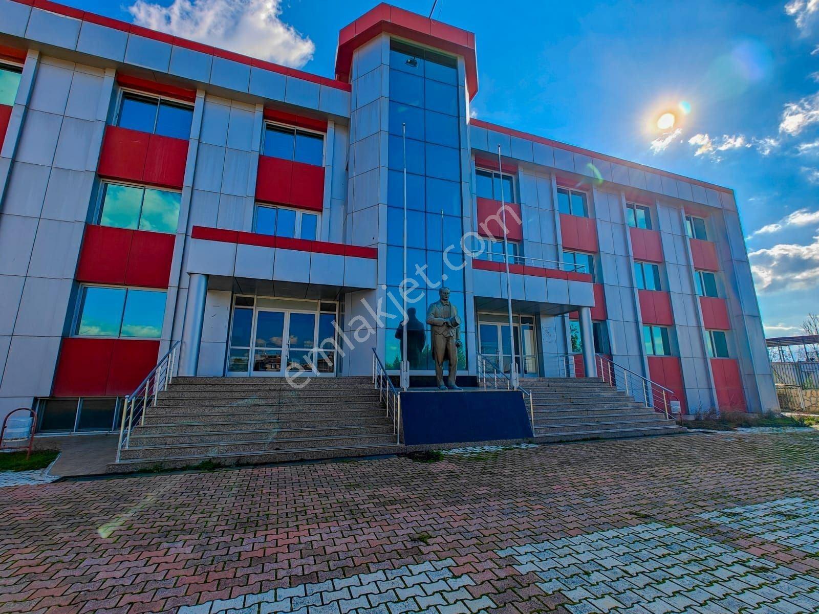 Bölgenin En Büyük Eğitim Sağlık Merkezi Ve Teknoloji Yatırımına Uygun Kampüs Binası - Görsel 5