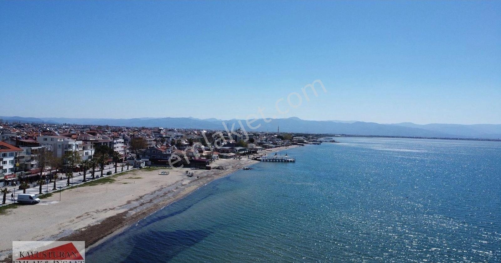 Tek Yetkili Kavuşturan Emlak'tan Akçay'da Satılık 2+1 Daire